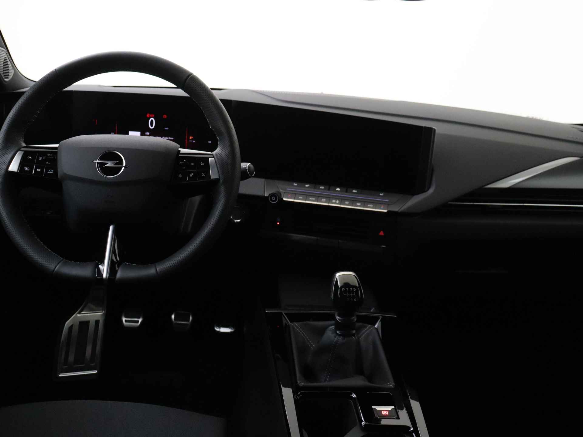 Opel Astra Sports Tourer 1.2 Turbo GS € 3.122,- VOORDEEL! | Panoramadak | Navi Pro | Voorruitverwarming | Camera - 5/38