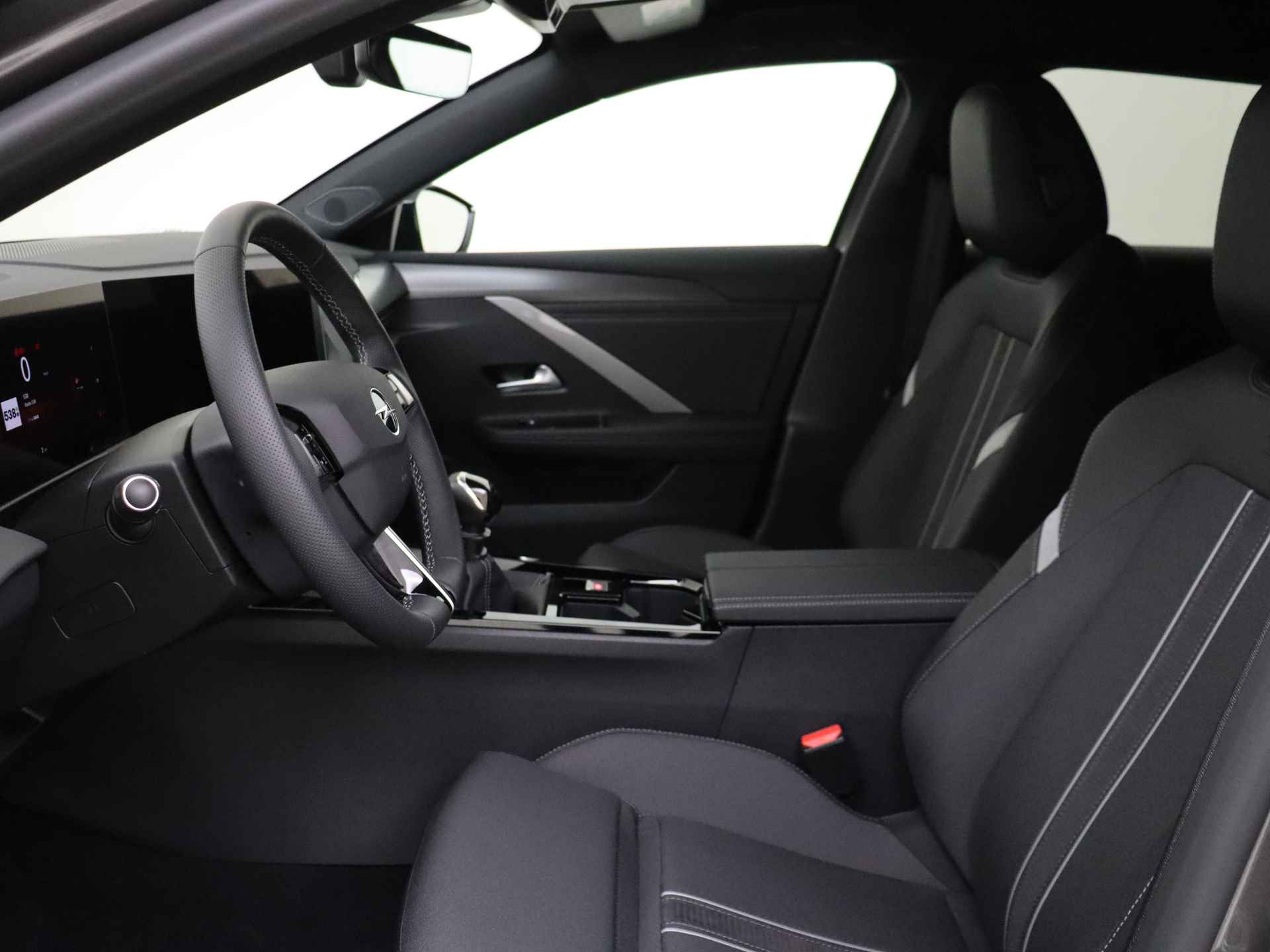 Opel Astra Sports Tourer 1.2 Turbo GS € 3.122,- VOORDEEL! | Panoramadak | Navi Pro | Voorruitverwarming | Camera - 9/38