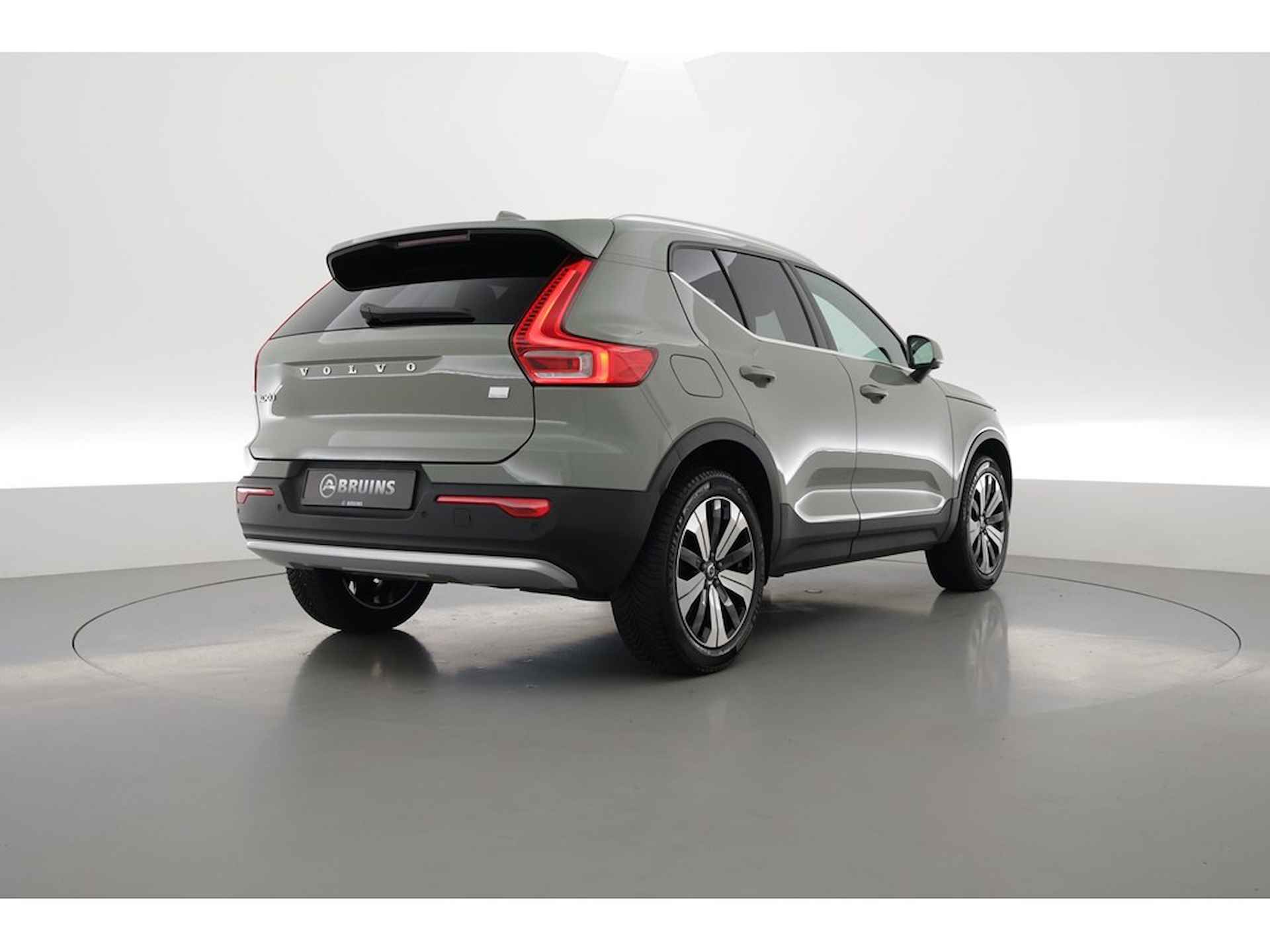 Volvo XC40 T4 211PK Recharge Core, Camera, ACC, Blis, 19'', stoel + stuurverwarming - 4/31