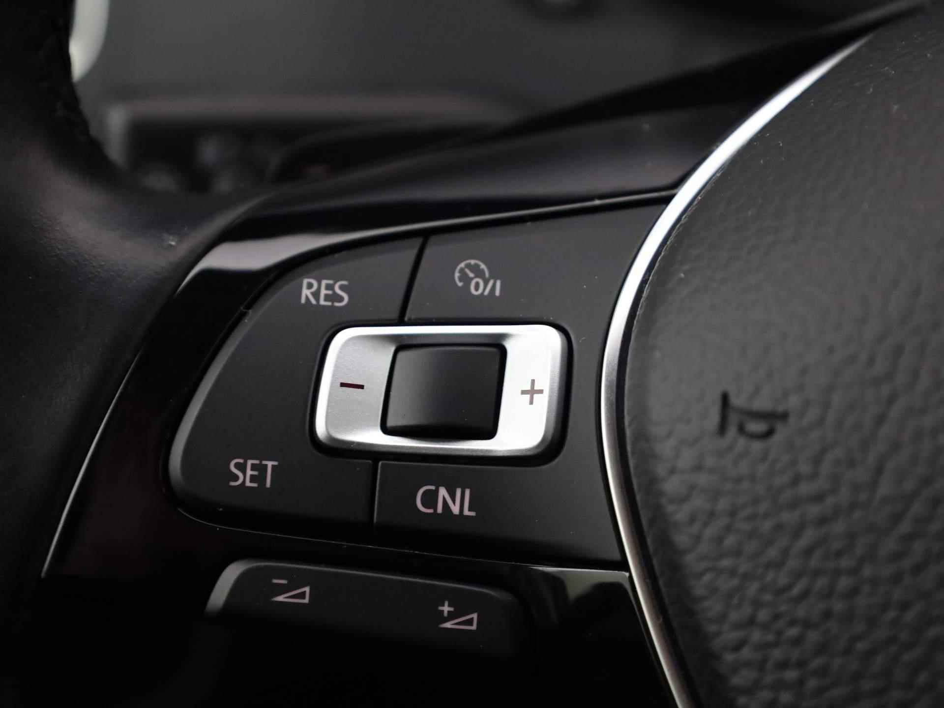 Volkswagen Sharan 1.4TSI/150PK Comfortline 7Pers. DSG · Navigatie · Parkeersensoren · Cruise control - 9/40