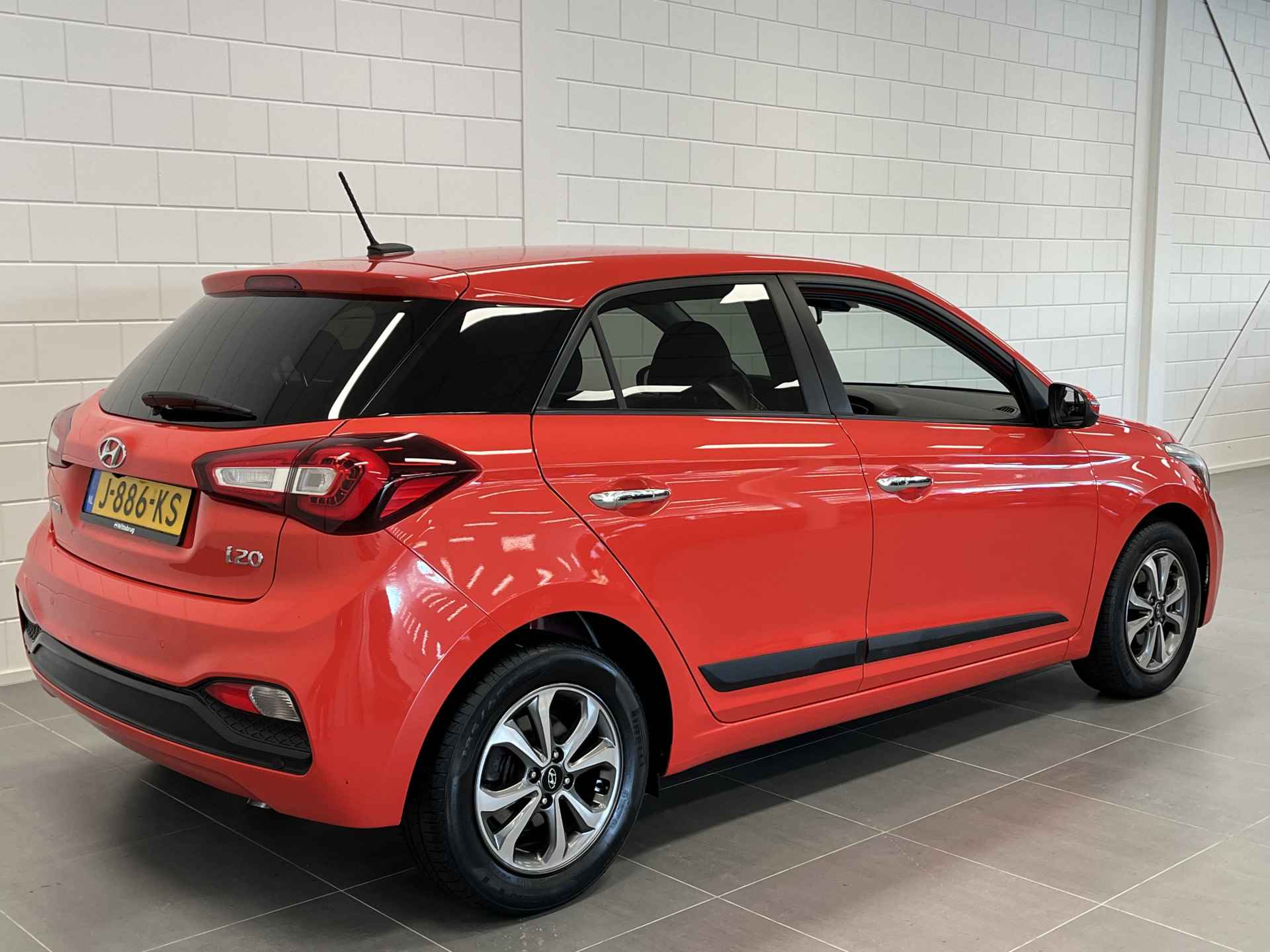 Hyundai i20 1.0 T-GDI Premium LEDER | STOEL EN STUURVERWARMING | KEYLESS - 5/44