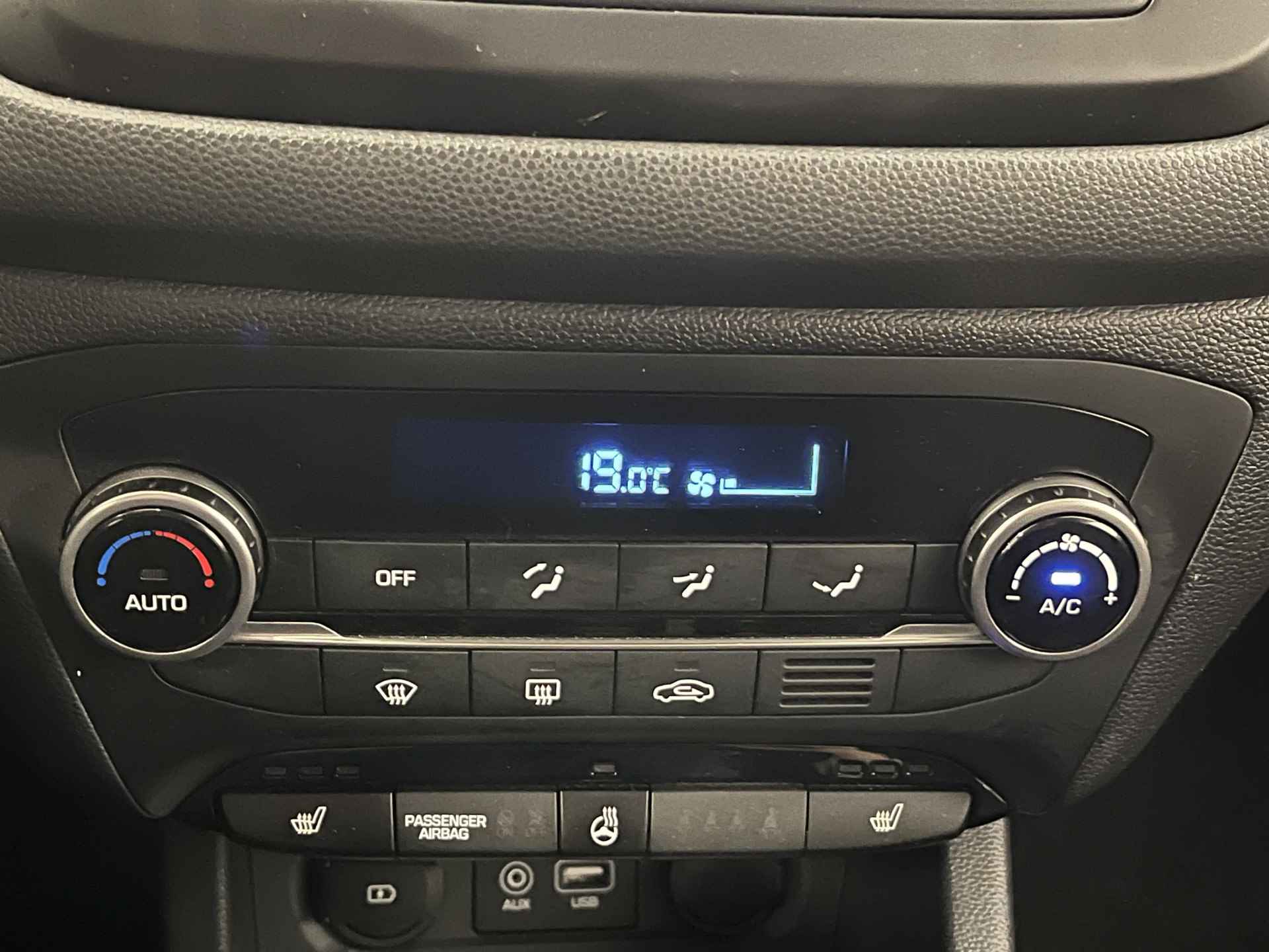 Hyundai i20 1.0 T-GDI Premium LEDER | STOEL EN STUURVERWARMING | KEYLESS - 31/44