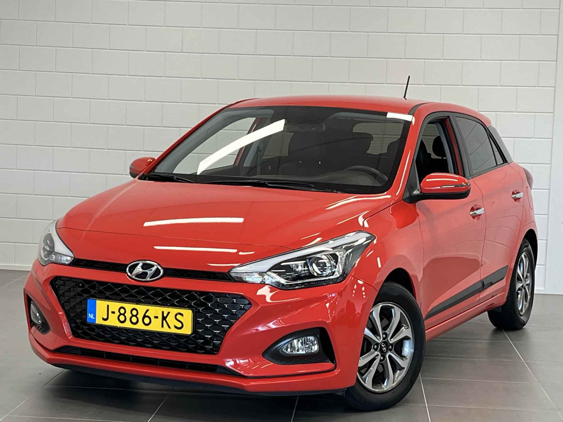 Hyundai i20 1.0 T-GDI Premium LEDER | STOEL EN STUURVERWARMING | KEYLESS - 40/44