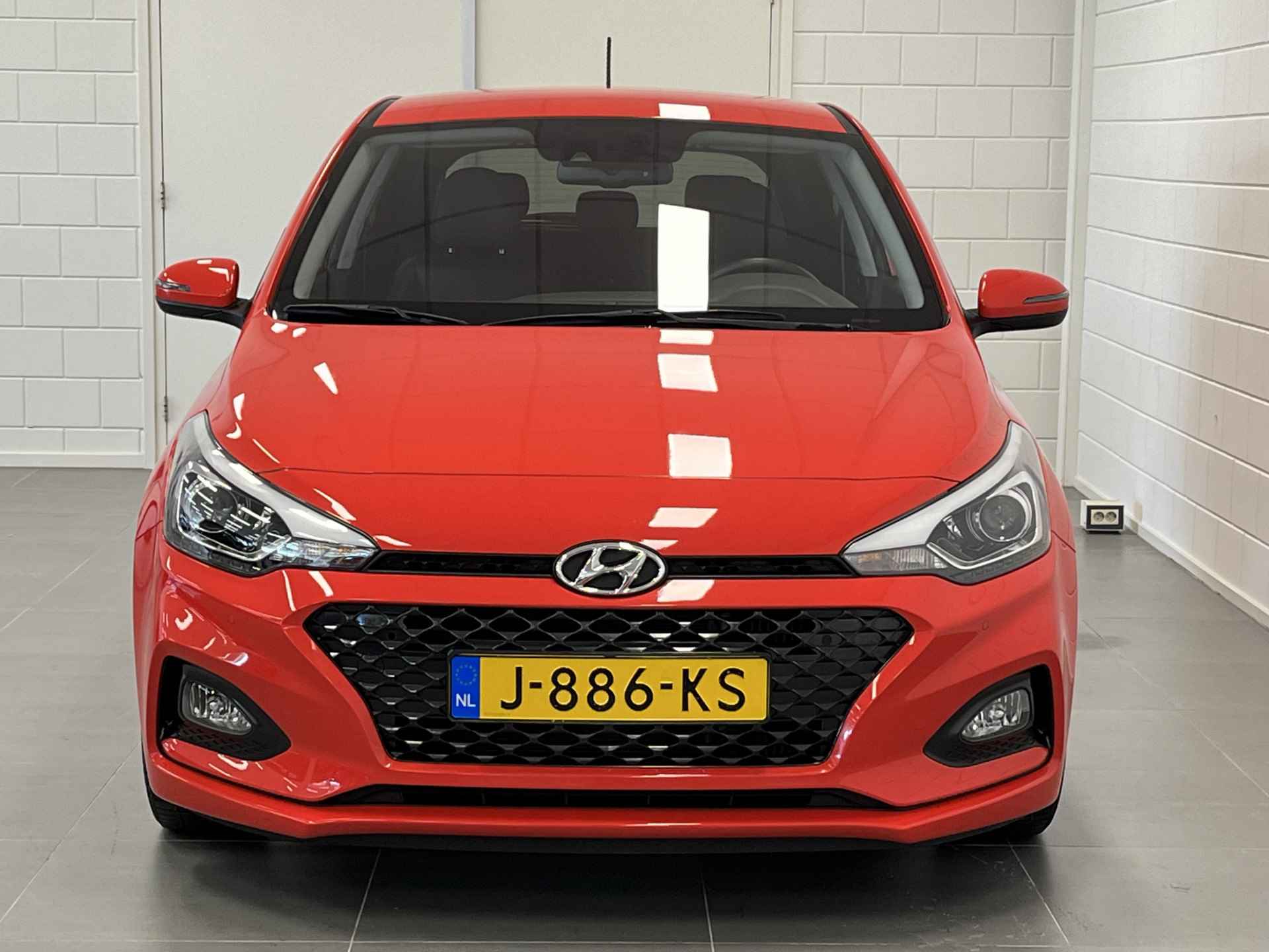 Hyundai i20 1.0 T-GDI Premium LEDER | STOEL EN STUURVERWARMING | KEYLESS - 42/44