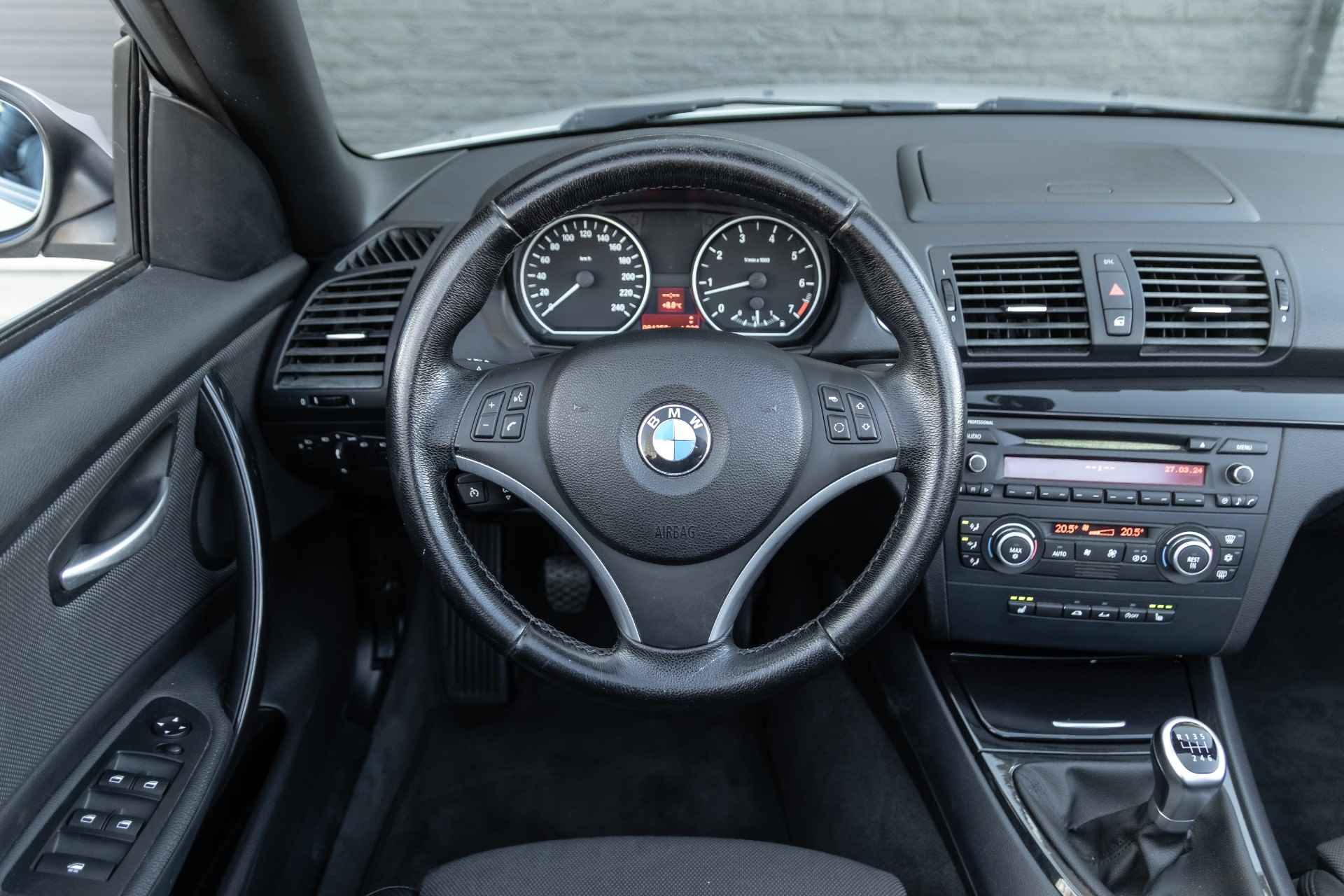 BMW 1 Serie Cabrio 118i | Sportstoelen | Clima | PDC | Stoelverwarming | M-onderstel | Volledige historie - 8/47
