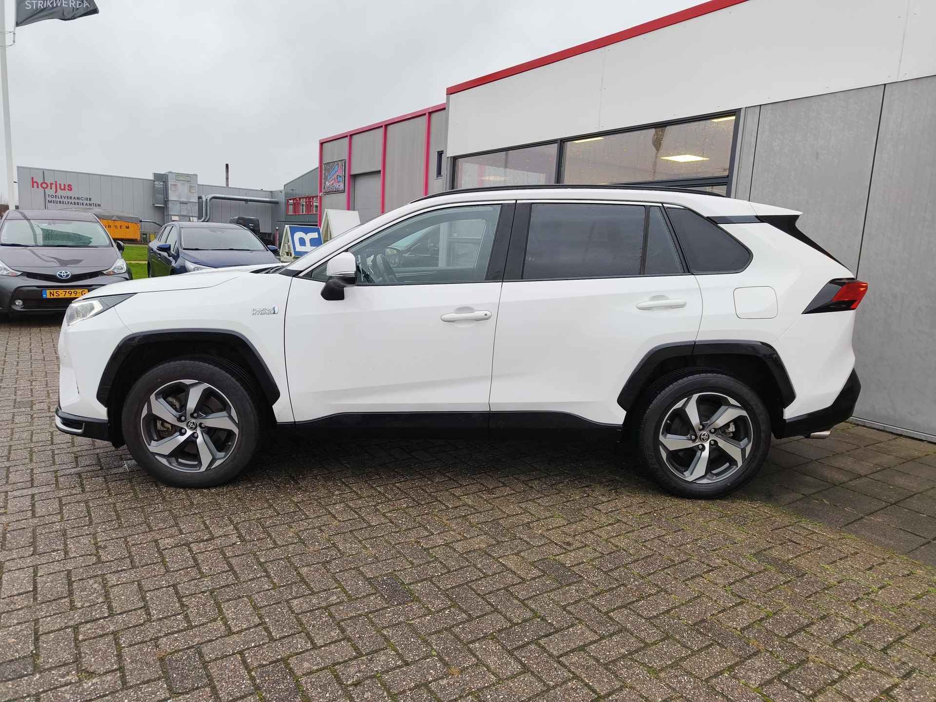 Toyota RAV4 2.5 Plug-in Hybrid AWD Style Limited | Trekhaak | HUD | JBL | Stoel & stuurverwarming | 360 Camera - 4/28