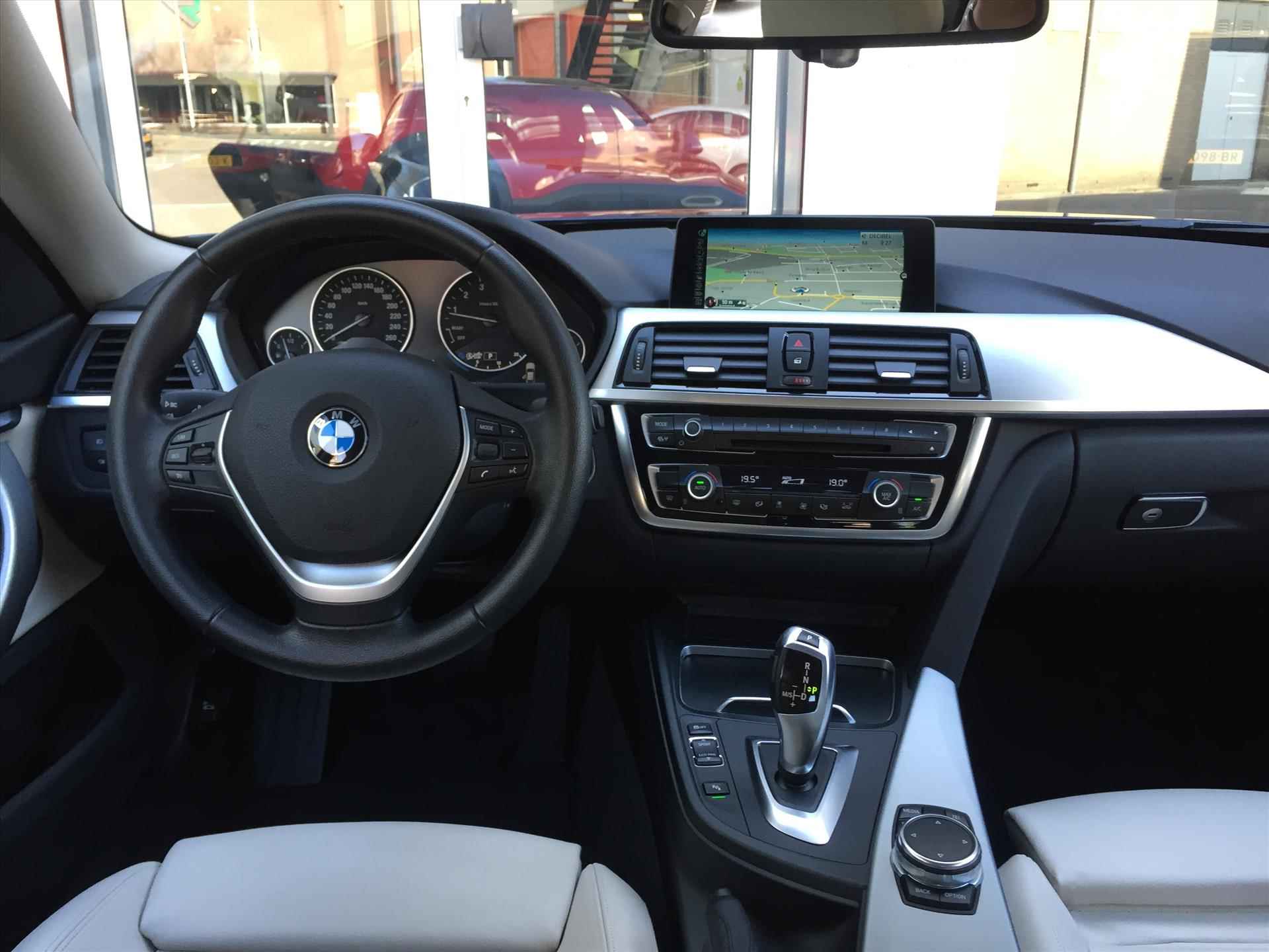 BMW 4-Serie Gran Coupé (f36) 435i 6 cil. xDrive Luxury - 13/29