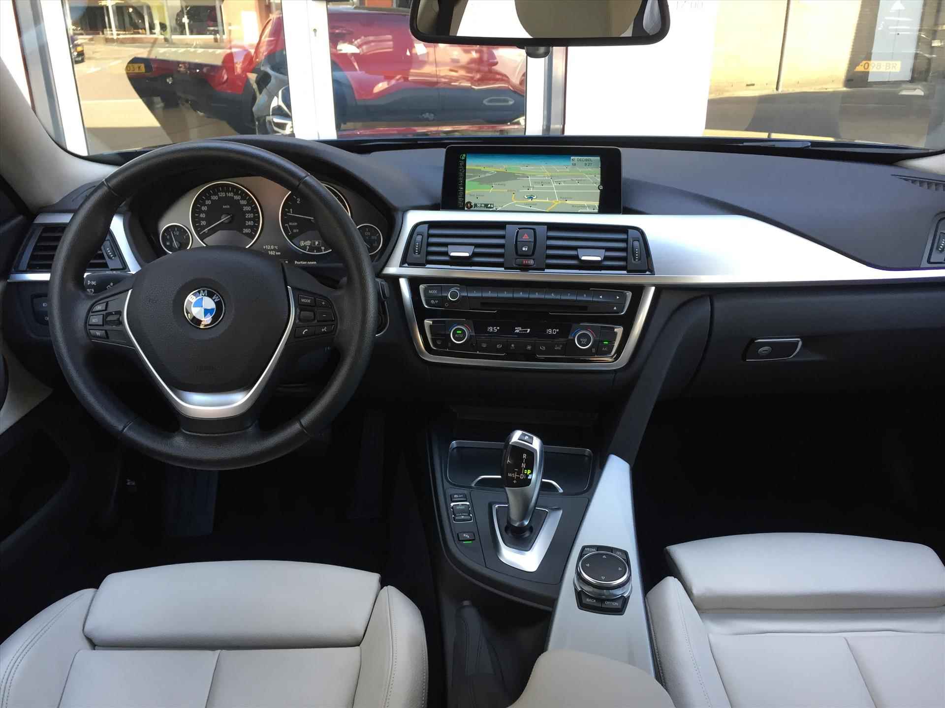 BMW 4-Serie Gran Coupé (f36) 435i 6 cil. xDrive Luxury - 14/29