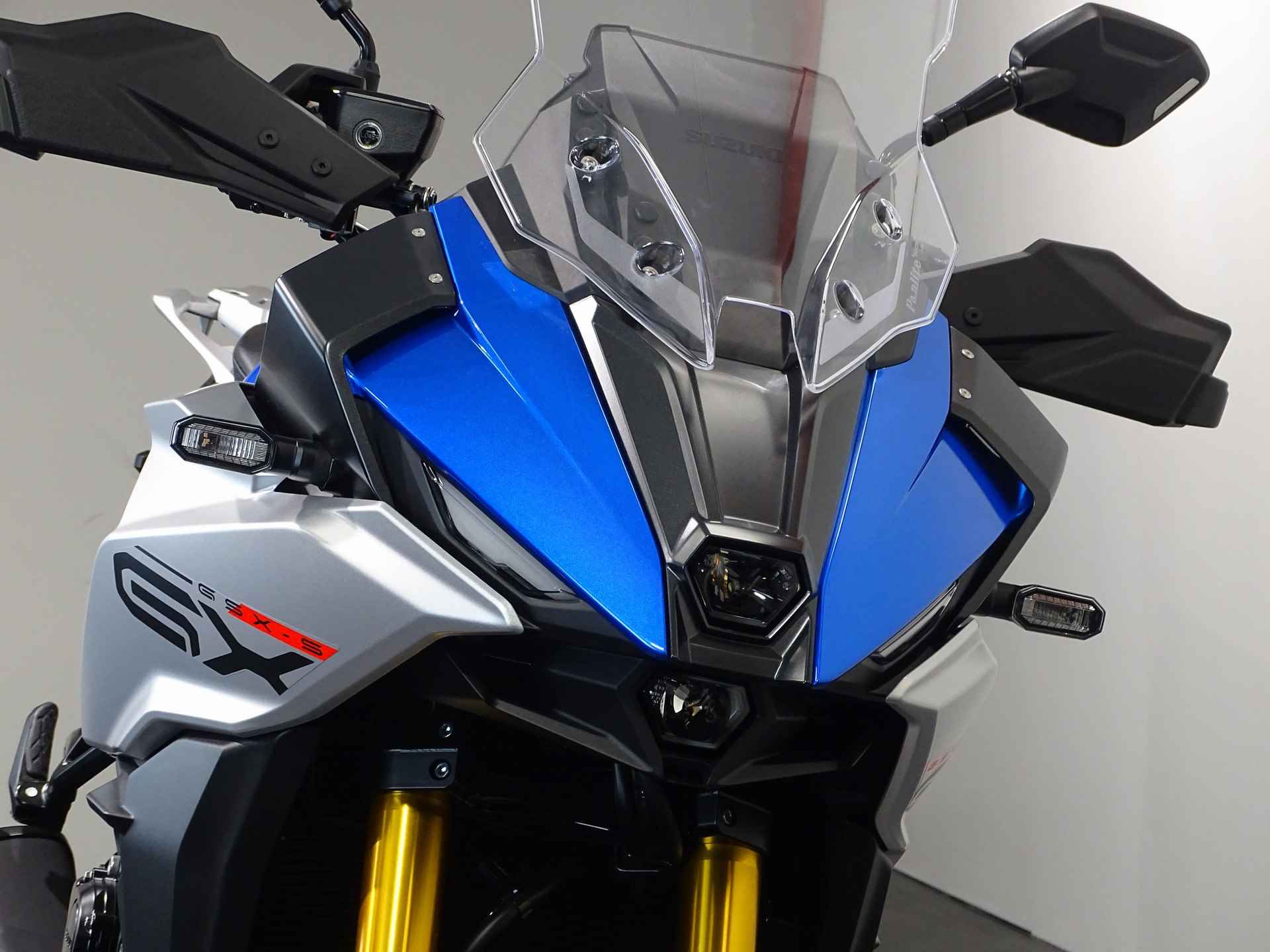 Suzuki GSX-S 1000 GX - 4/15