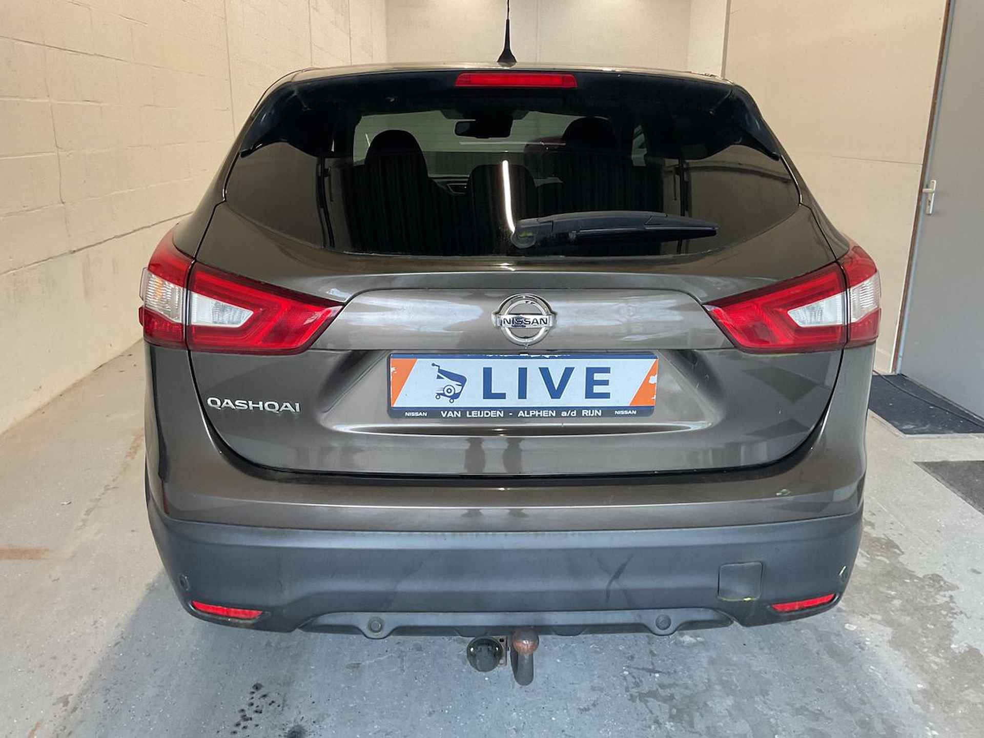 Nissan QASHQAI 1.2 Connect Edition NL AUTO | PANO | TREKHAAK | NAVI | LAGE KM - 11/17