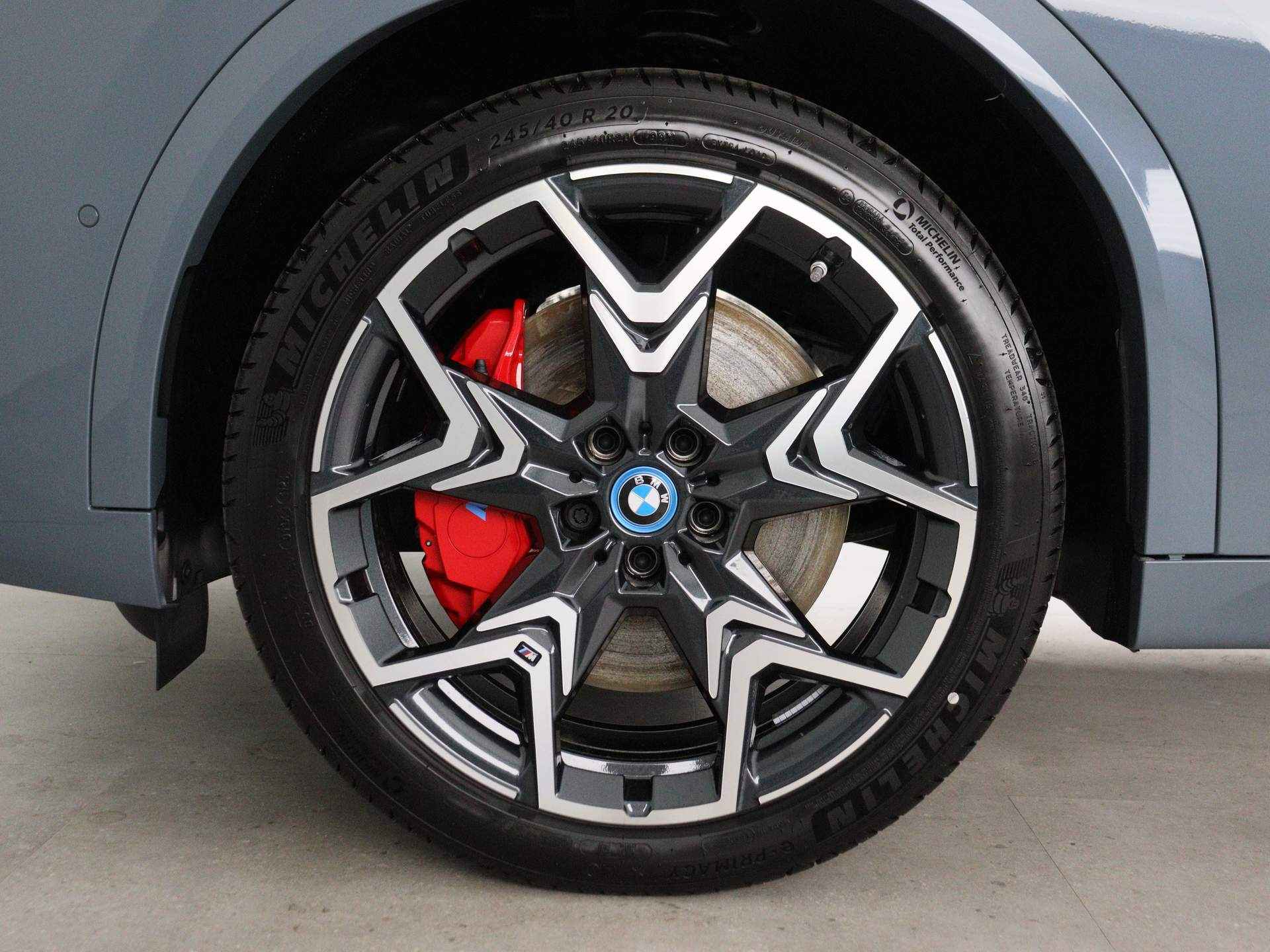 BMW iX2 xDrive30 M Sportpakket Pro - 19/25