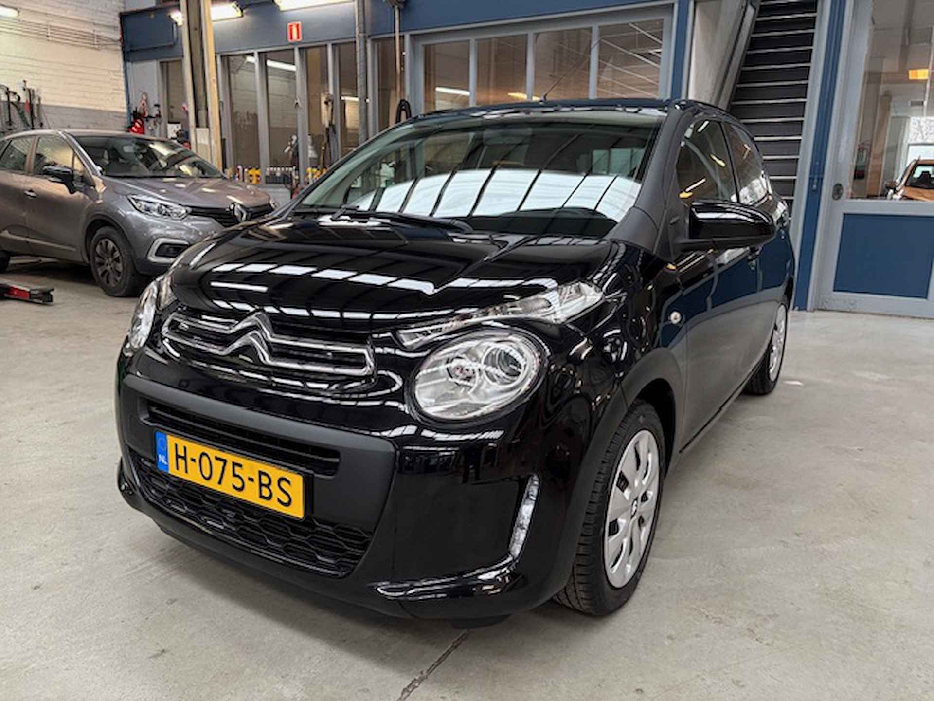 Citroen C1 1.0 VTi 72PK 5D Feel | Airco | Bluetooth | Elektr. ramen | Getint glas | toerenteller | NAP | Rijklaar prijs! - 3/21