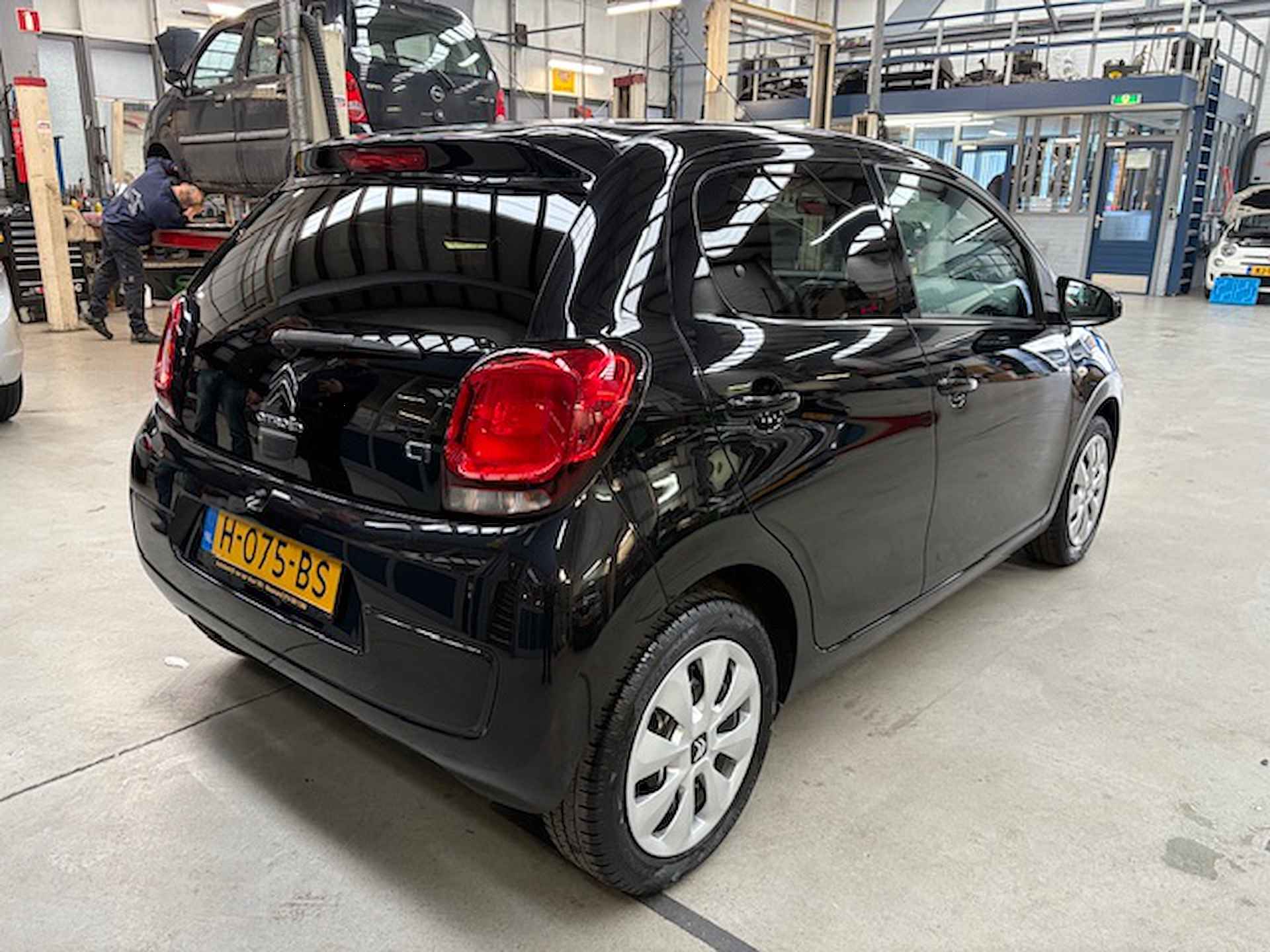 Citroen C1 1.0 VTi 72PK 5D Feel | Airco | Bluetooth | Elektr. ramen | Getint glas | toerenteller | NAP | Rijklaar prijs! - 9/21