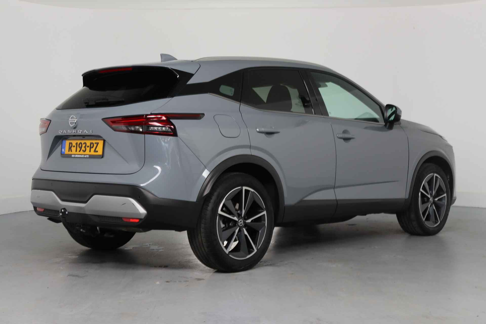 Nissan QASHQAI 1.3 MHEV Xtronic Business Executive | Dealer Onderhouden! | Trekhaak | Pano | Navi | 360 Camera | Keyless | Cruise Adaptive | BL - 5/43