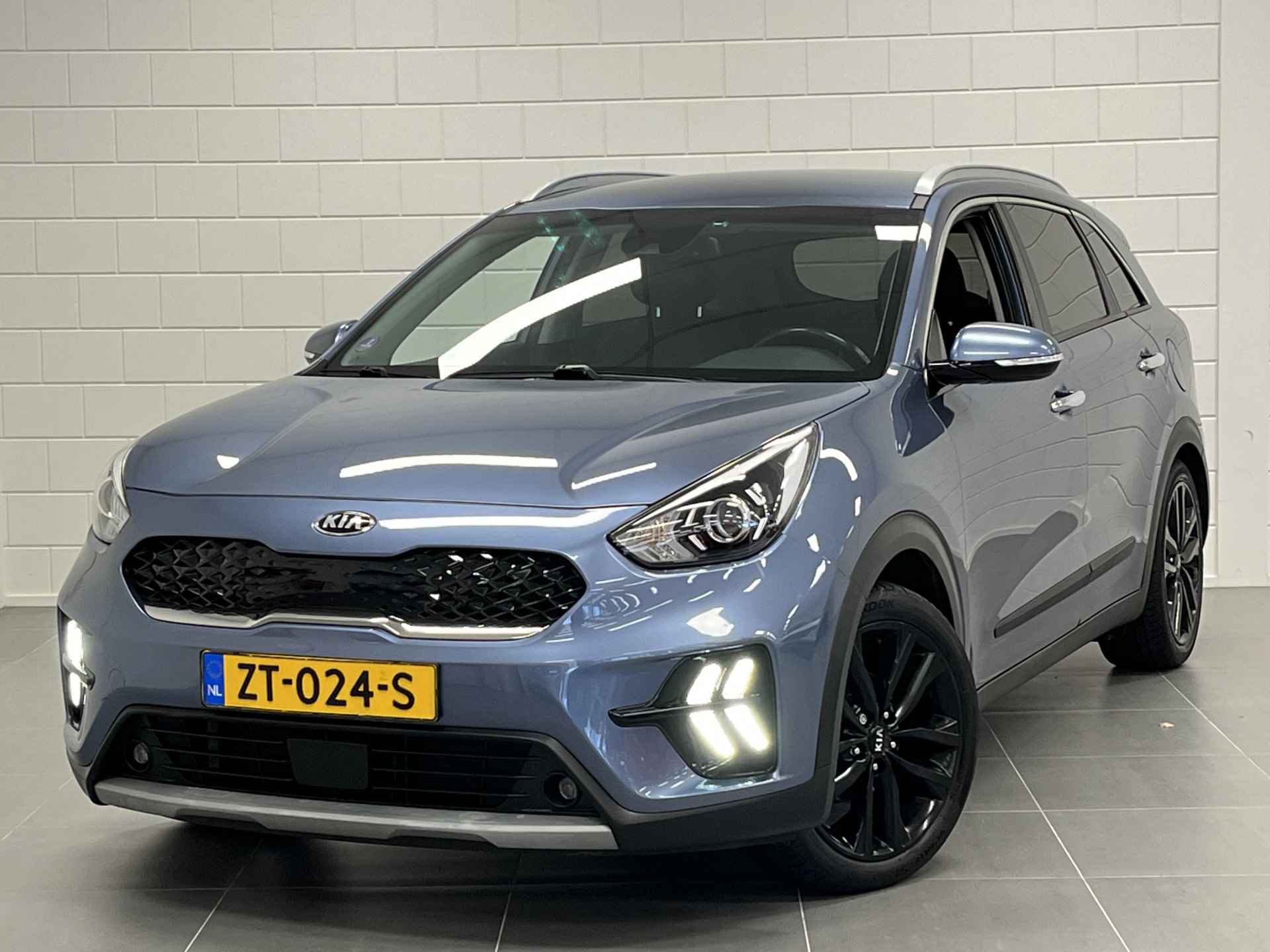 Kia Niro 1.6 GDi Hybrid DynamicLine TREKHAAK | NAVIGATIE | HALF LEDER | EXTRA SET WINTERBANDEN | KIA DEALER ONDERHOUDEN! - 39/45