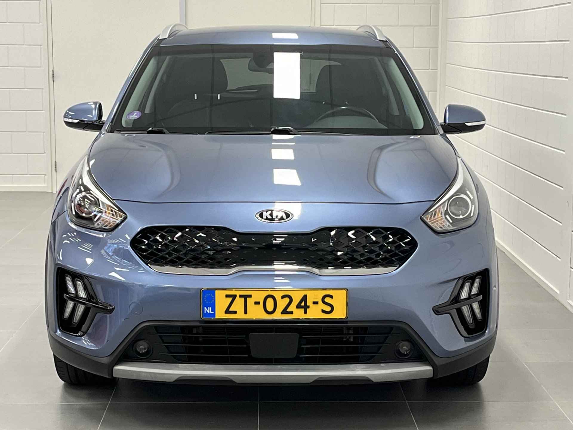 Kia Niro 1.6 GDi Hybrid DynamicLine TREKHAAK | NAVIGATIE | HALF LEDER | EXTRA SET WINTERBANDEN | KIA DEALER ONDERHOUDEN! - 40/45