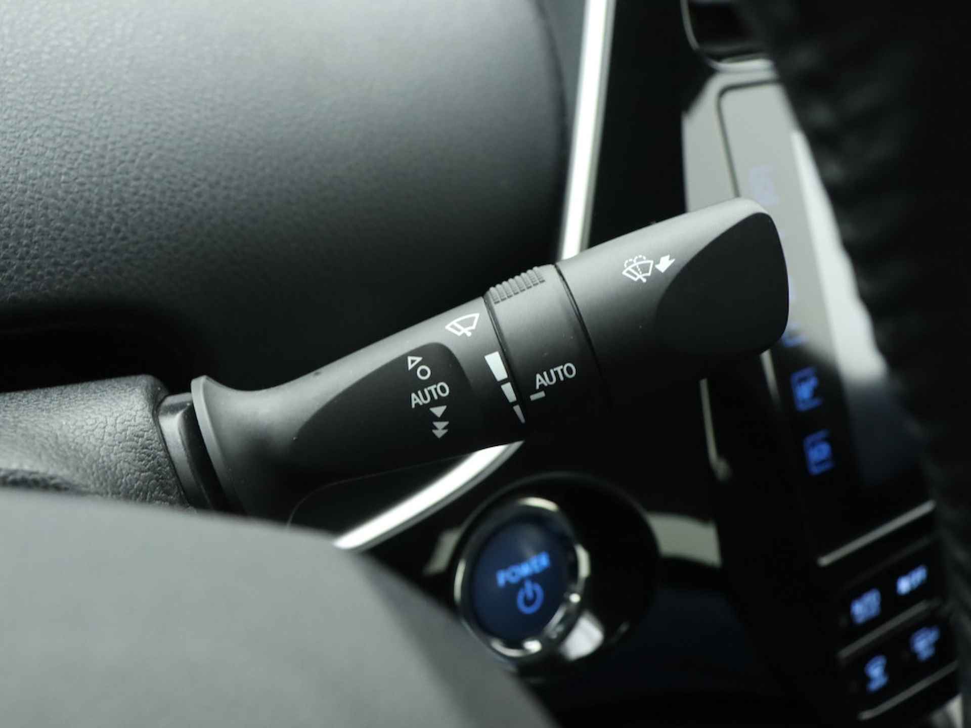 Toyota Prius 1.8 Plug-in Hybrid Dynamic Limited | Navigatie | Parkeerhulp | Parkeersensoren | - 20/40
