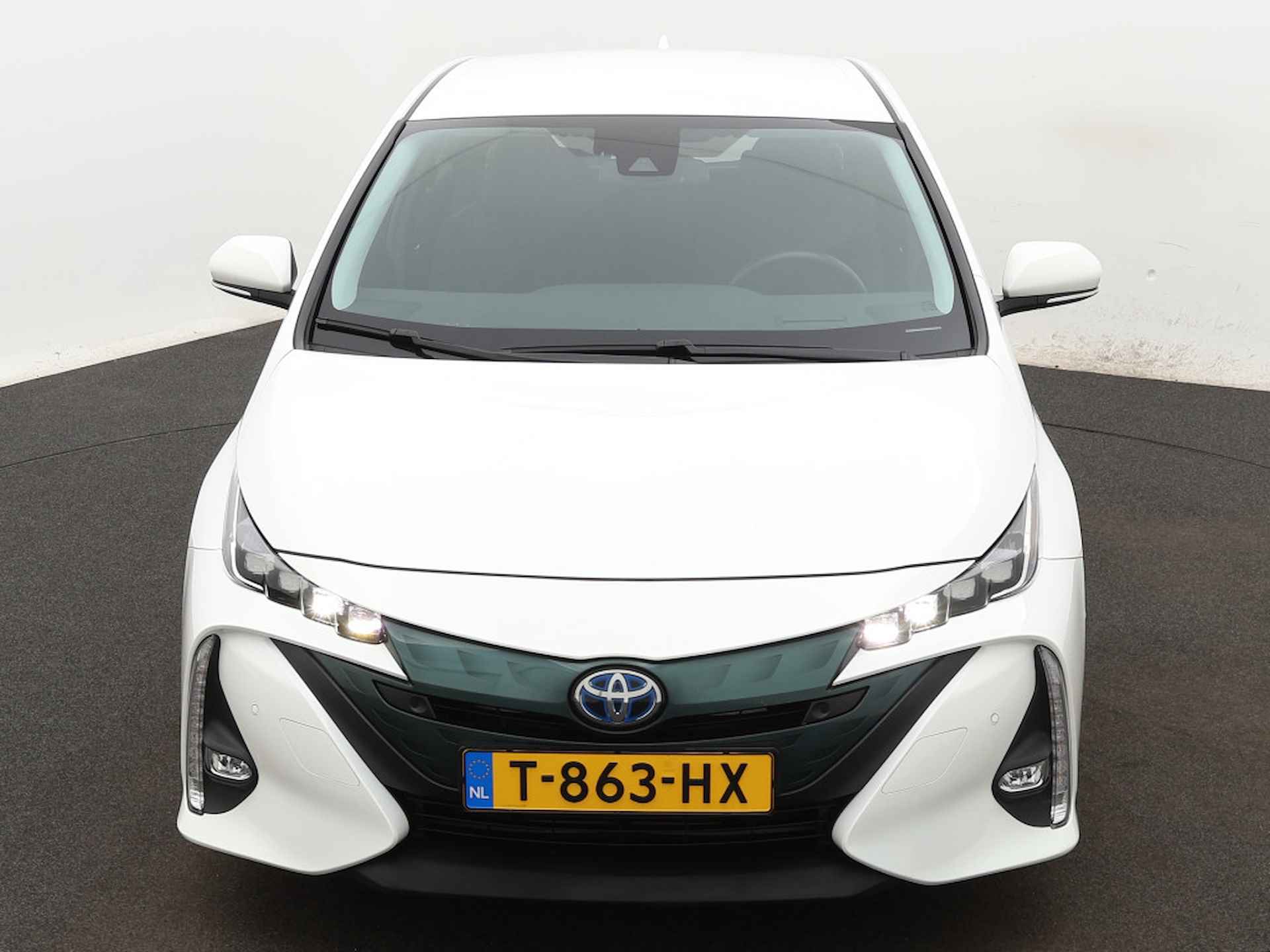 Toyota Prius 1.8 Plug-in Hybrid Dynamic Limited | Navigatie | Parkeerhulp | Parkeersensoren | - 22/40
