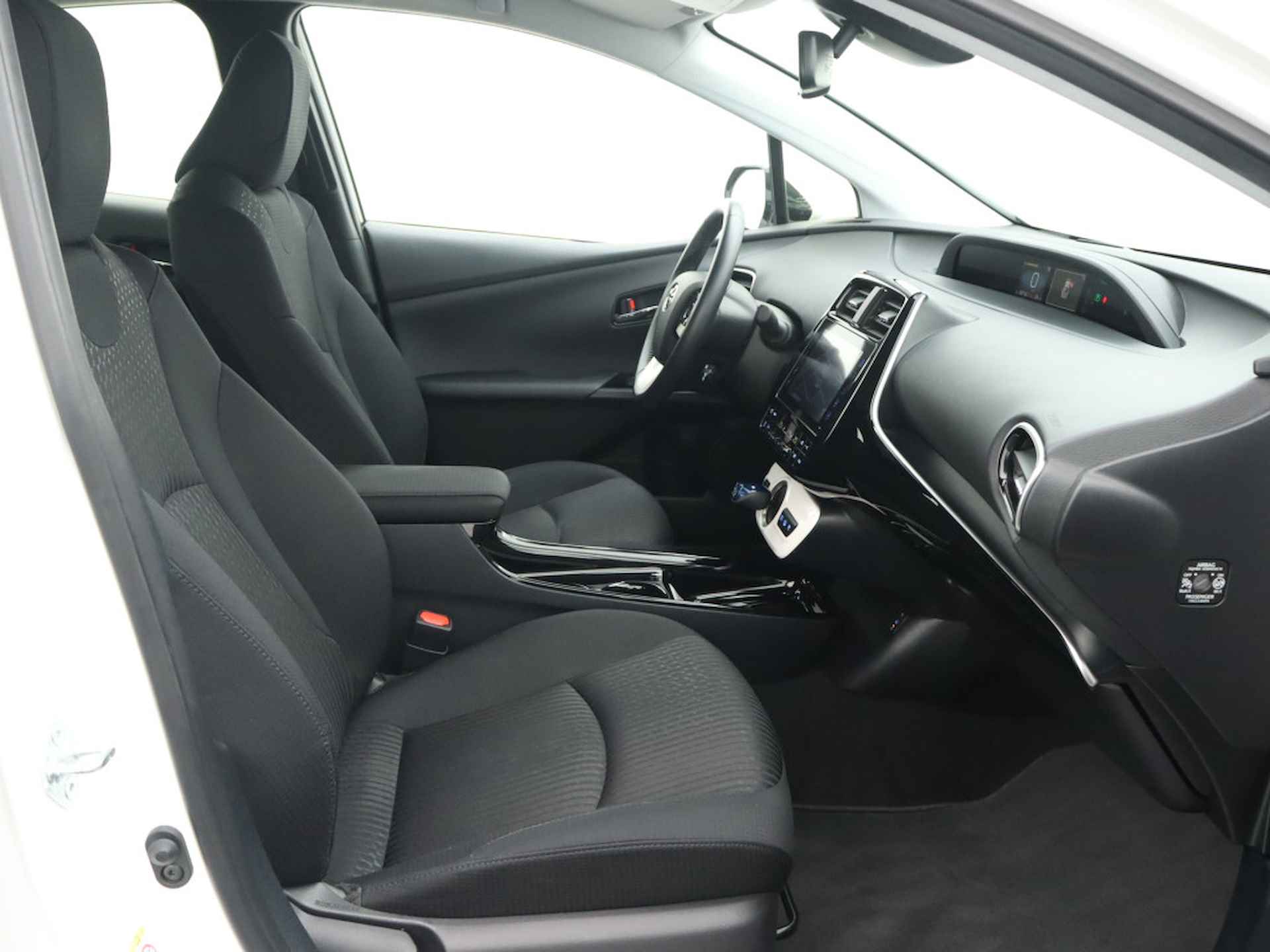 Toyota Prius 1.8 Plug-in Hybrid Dynamic Limited | Navigatie | Parkeerhulp | Parkeersensoren | - 25/40