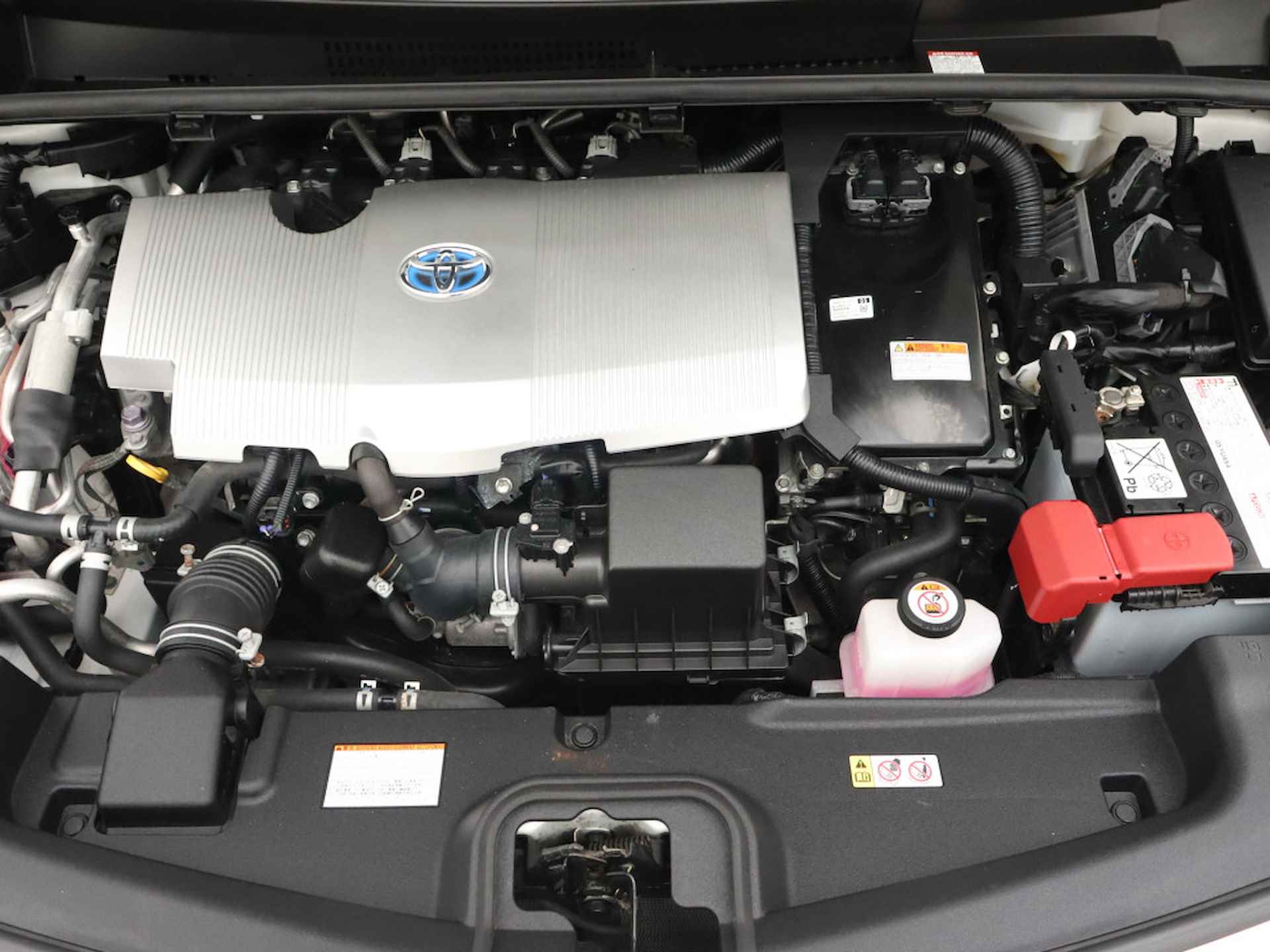 Toyota Prius 1.8 Plug-in Hybrid Dynamic Limited | Navigatie | Parkeerhulp | Parkeersensoren | - 35/40