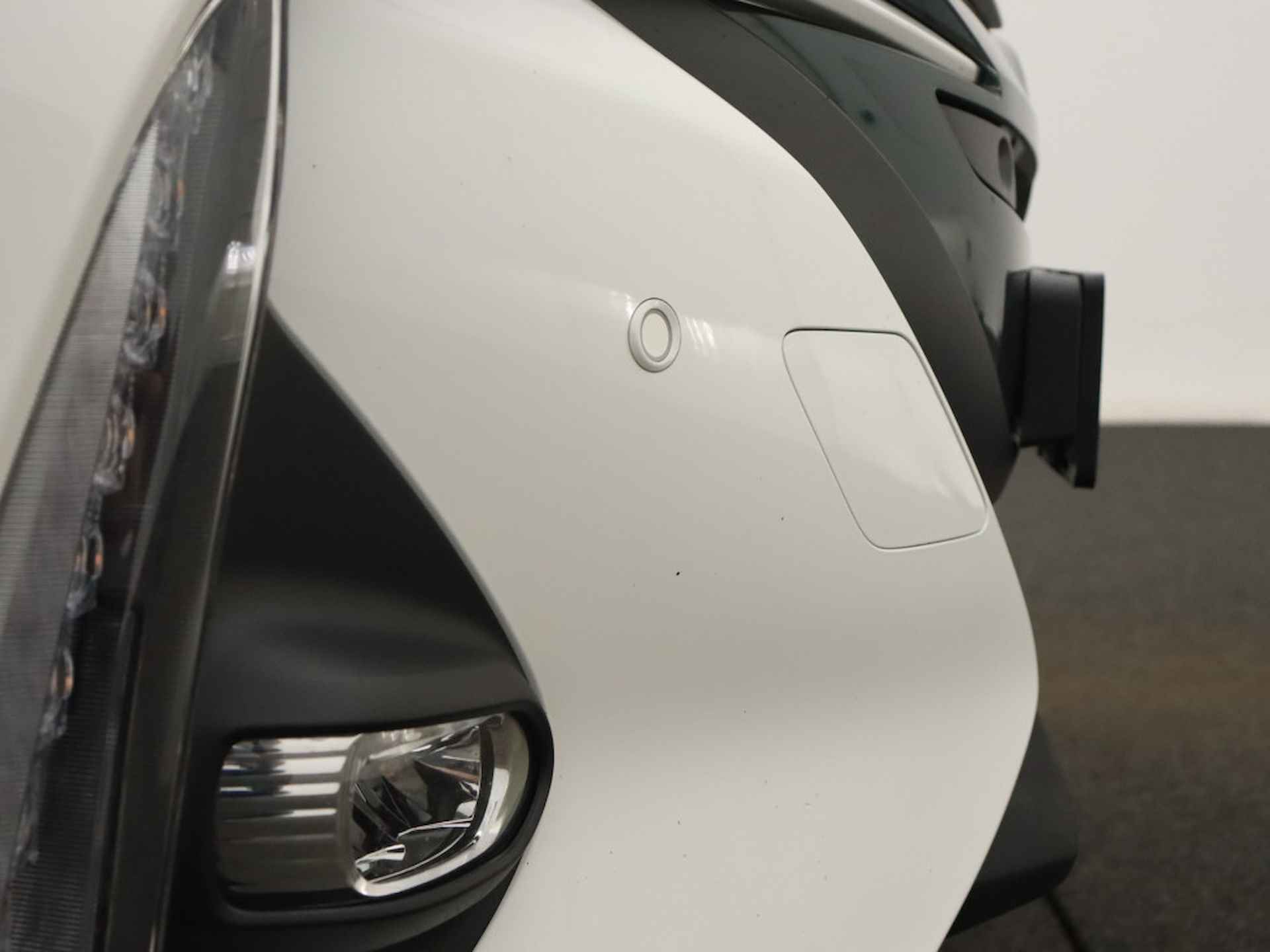 Toyota Prius 1.8 Plug-in Hybrid Dynamic Limited | Navigatie | Parkeerhulp | Parkeersensoren | - 37/40