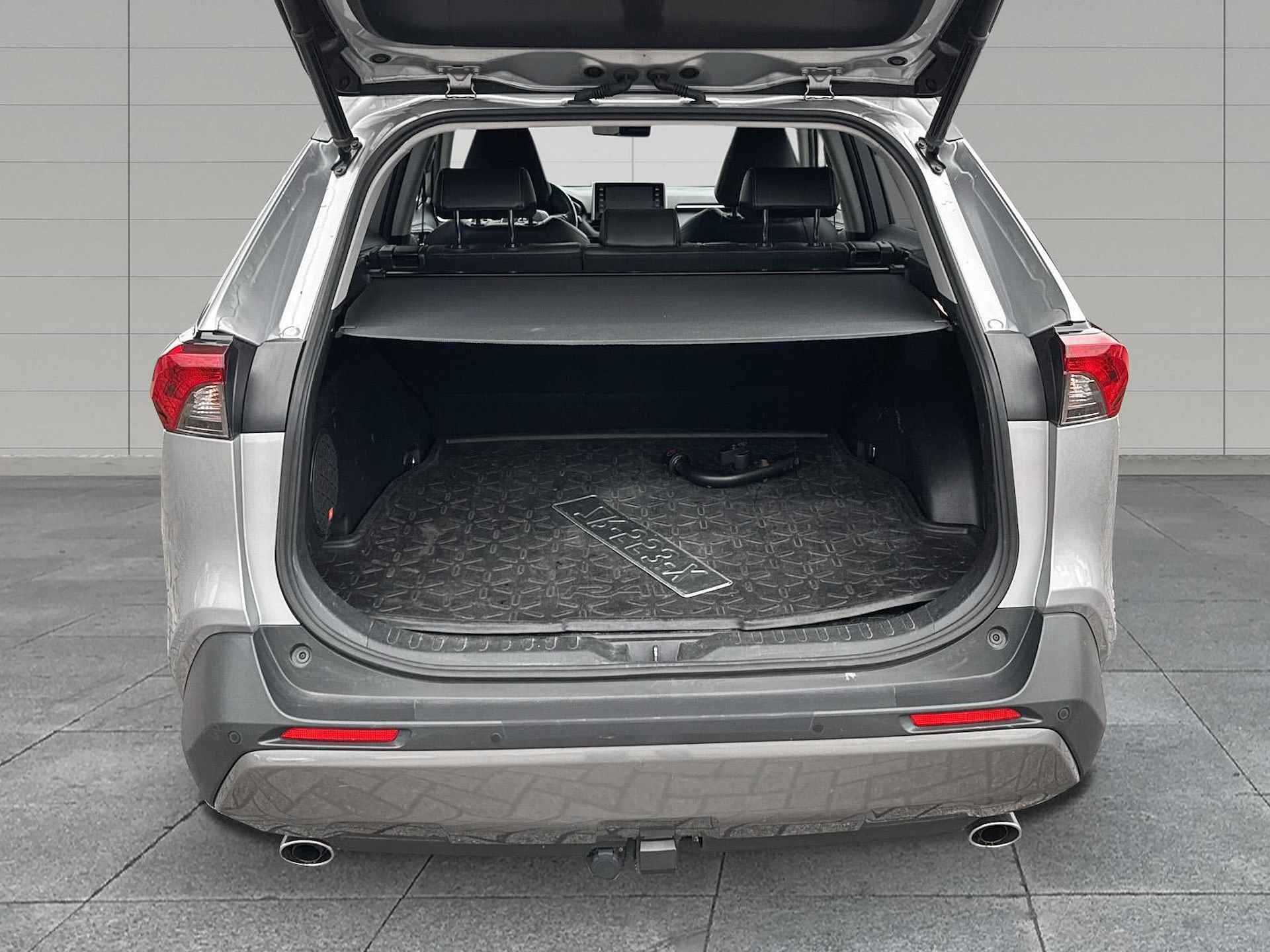 Toyota RAV4 2.5 Hybrid Executive - 11/23