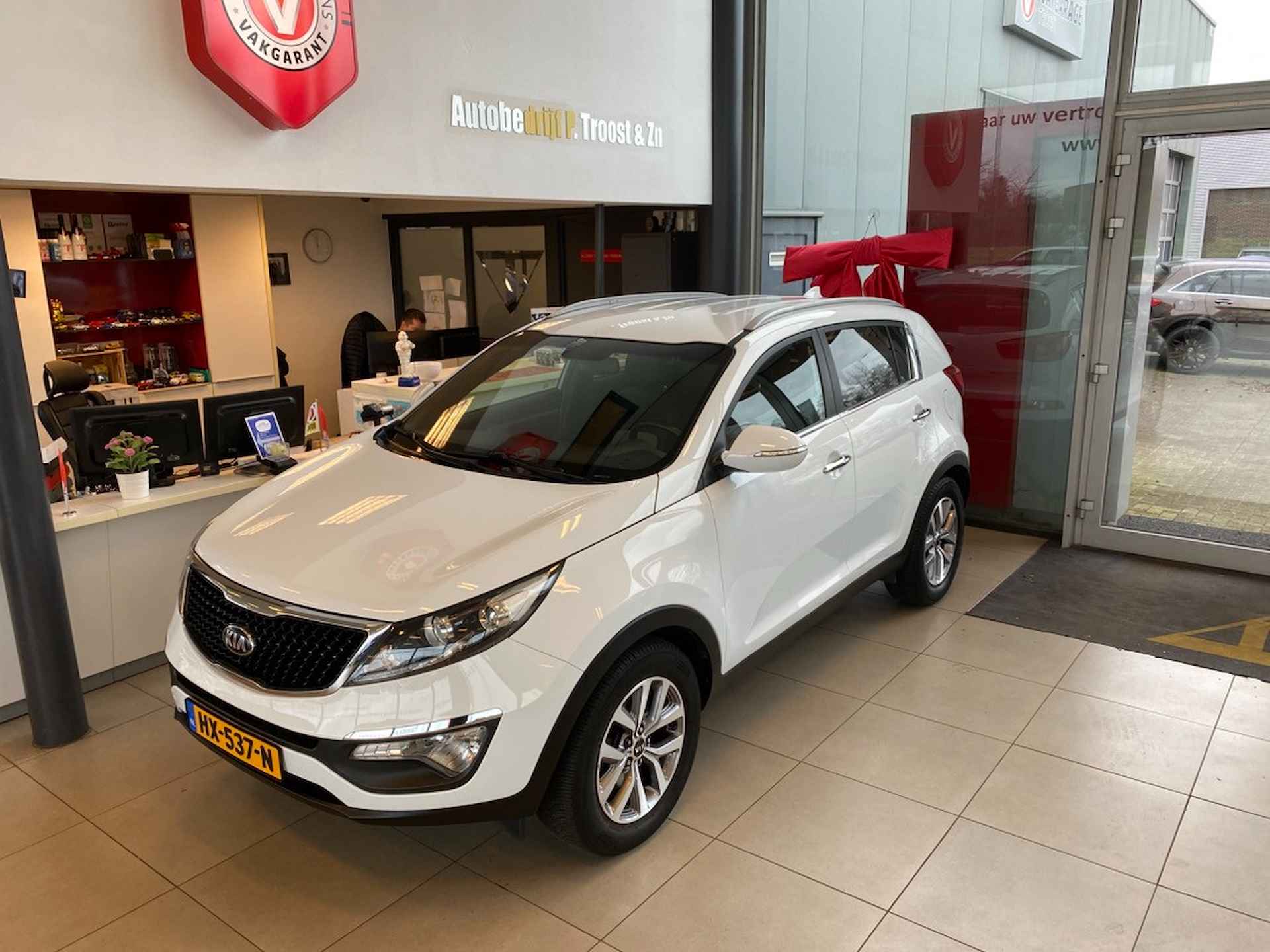 Kia Sportage 1.6 GDI X-treme DynamicLine,Navigatie,Achteruitrijcamera,Voorstoelen&Achterbank Verwarmd,Halfleder/Alcantara,Bluetooth met Spraa - 2/30