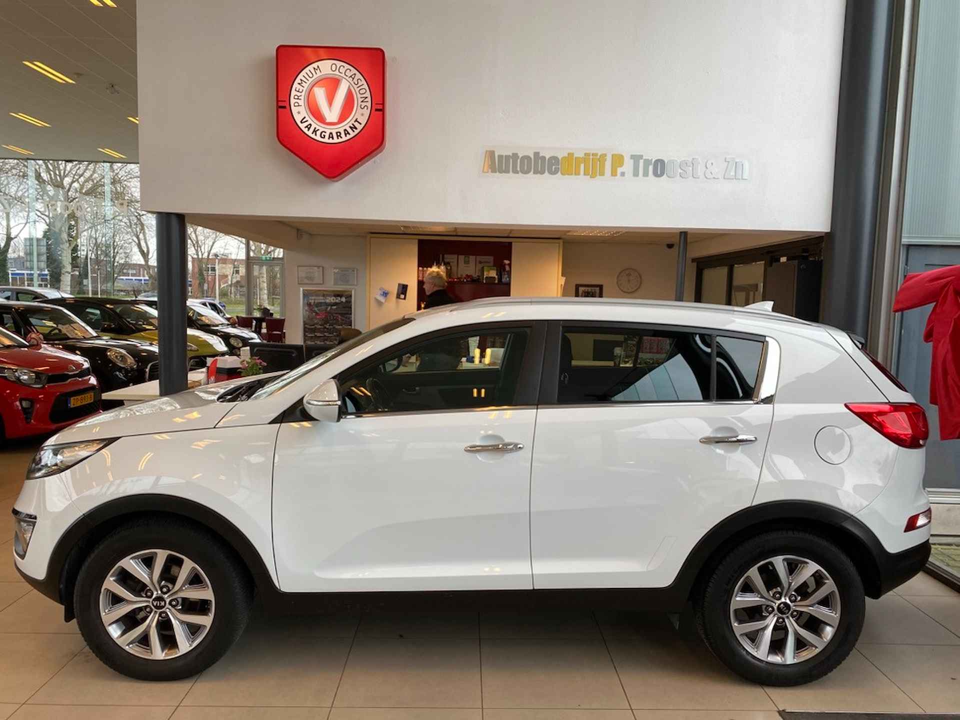 Kia Sportage 1.6 GDI X-treme DynamicLine,Navigatie,Achteruitrijcamera,Voorstoelen&Achterbank Verwarmd,Halfleder/Alcantara,Bluetooth met Spraa - 4/30