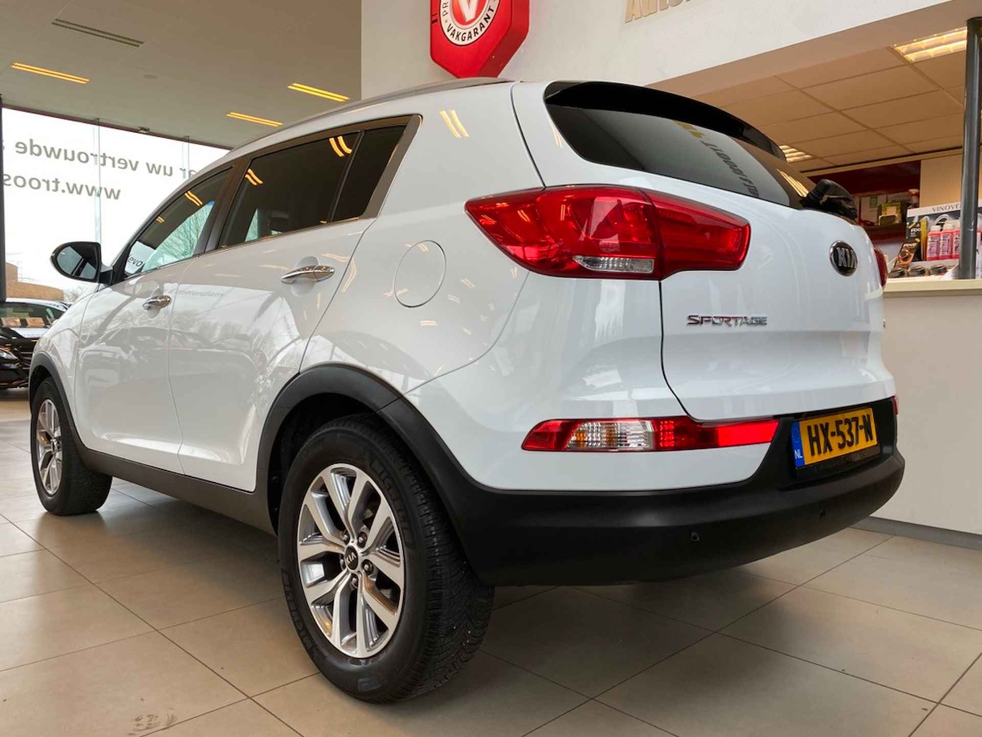 Kia Sportage 1.6 GDI X-treme DynamicLine,Navigatie,Achteruitrijcamera,Voorstoelen&Achterbank Verwarmd,Halfleder/Alcantara,Bluetooth met Spraa - 6/30