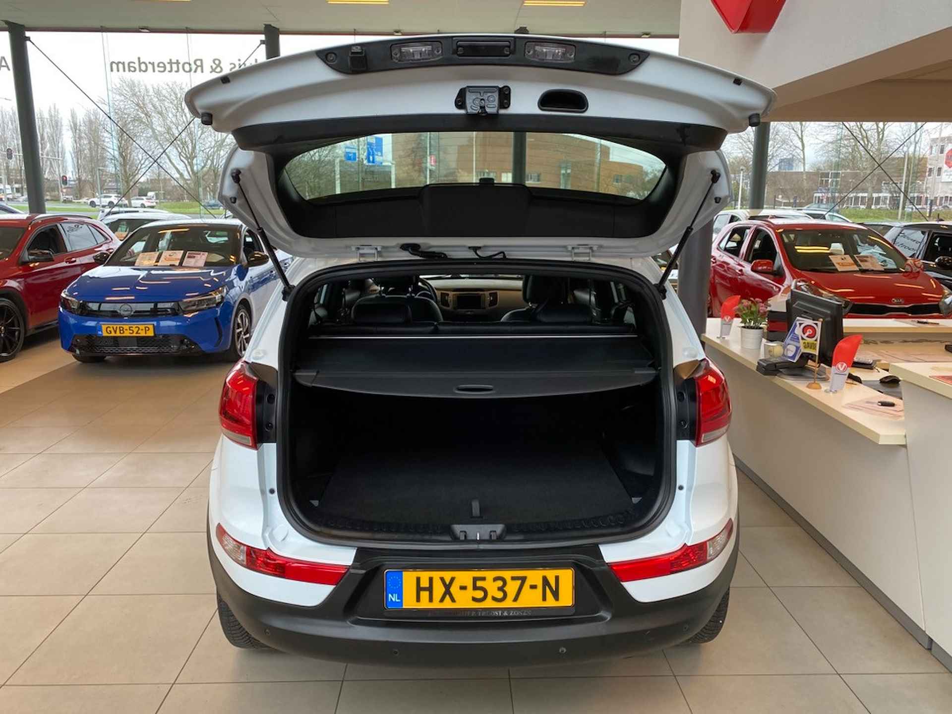 Kia Sportage 1.6 GDI X-treme DynamicLine,Navigatie,Achteruitrijcamera,Voorstoelen&Achterbank Verwarmd,Halfleder/Alcantara,Bluetooth met Spraa - 9/30