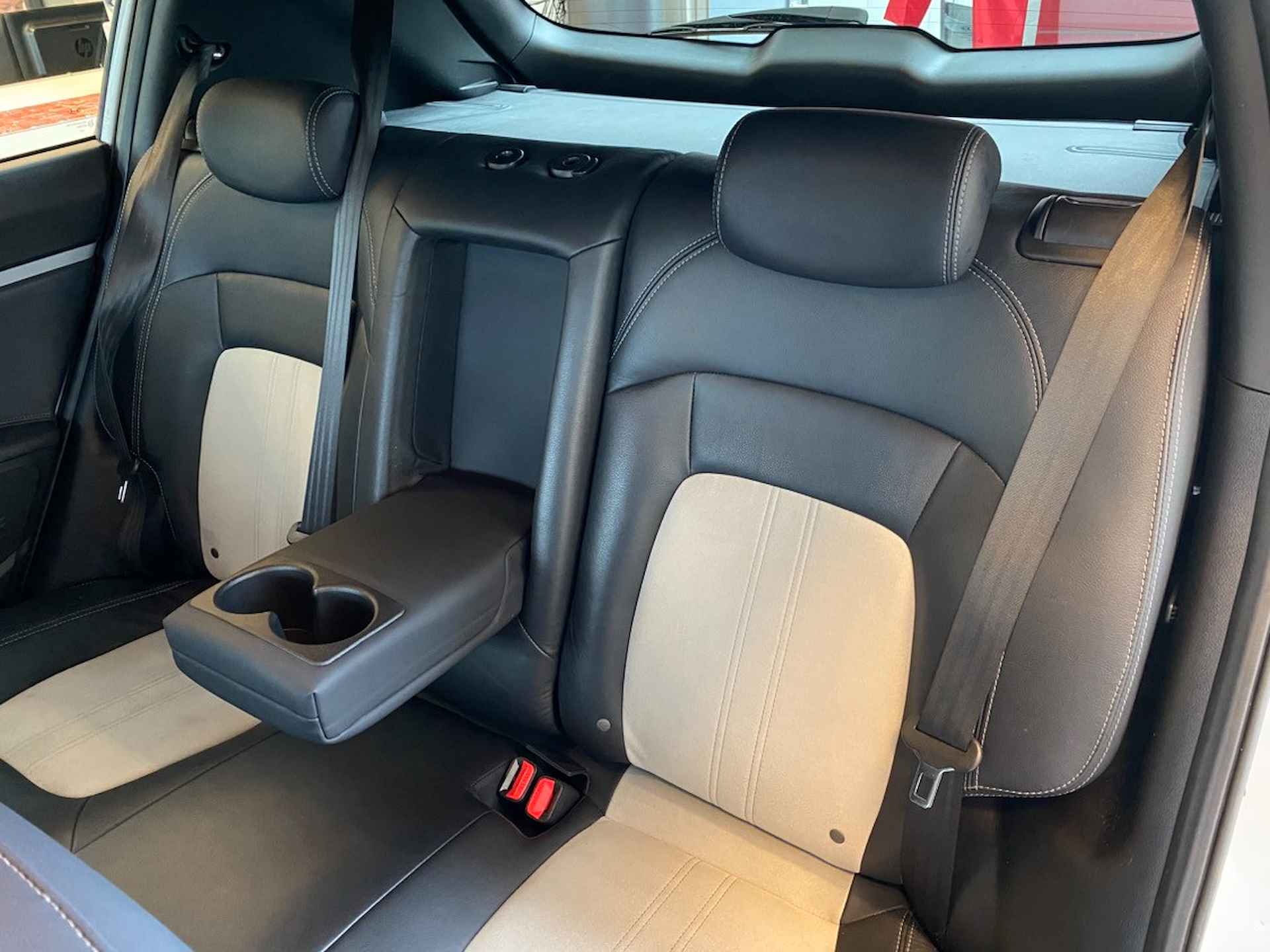 Kia Sportage 1.6 GDI X-treme DynamicLine,Navigatie,Achteruitrijcamera,Voorstoelen&Achterbank Verwarmd,Halfleder/Alcantara,Bluetooth met Spraa - 20/30