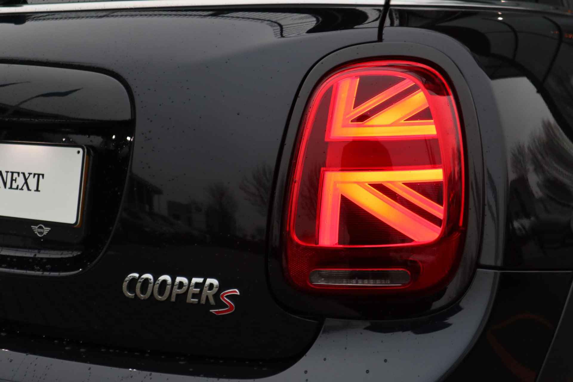 MINI 5-deurs Cooper S | John Cooper Works uitvoering - 25/26