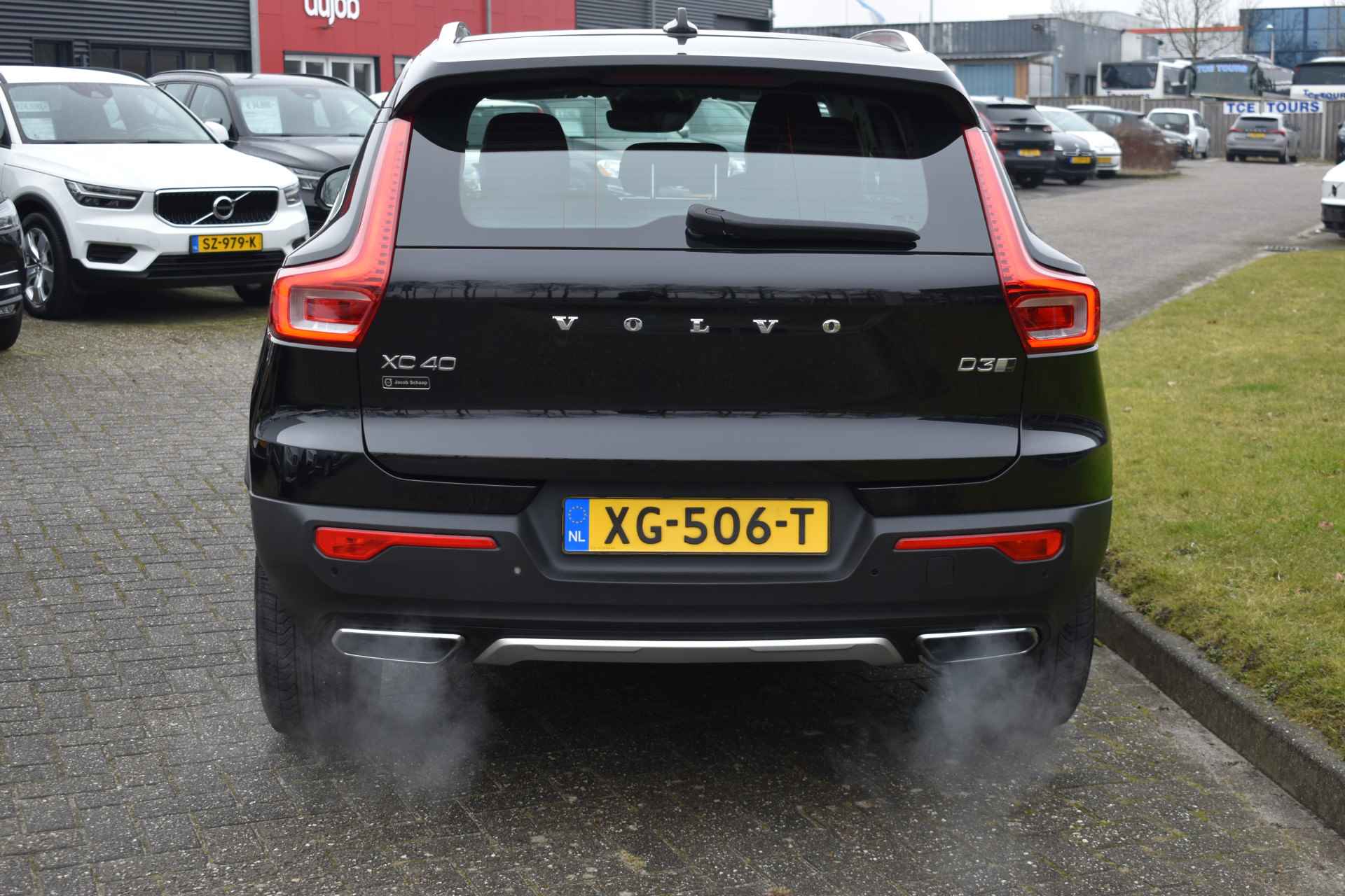 Volvo XC40 D3 150PK Automaat AWD Inscription | Trekhaak | ACC | Camera | Blis | Leder | 18"LMV | Stoelverwarming - 14/46