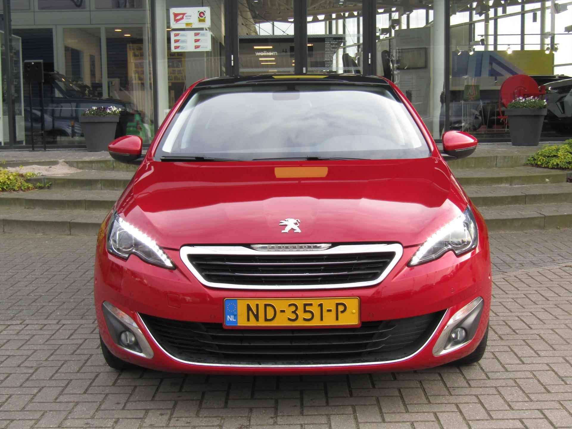 PEUGEOT 308 1.2 PureTech 130pk Aut. Allure / Navigatie / Camera / Stoelverwarming / Panoramadak / 1e eigenaar - 4/25