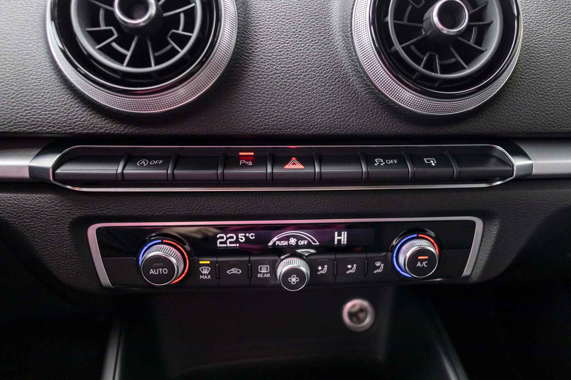 Audi A3 Sportback 1.0 TFSI S-Line | Automaat | Virtual | Trekhaak | LED | Keyless | Dodehoek - 22/42
