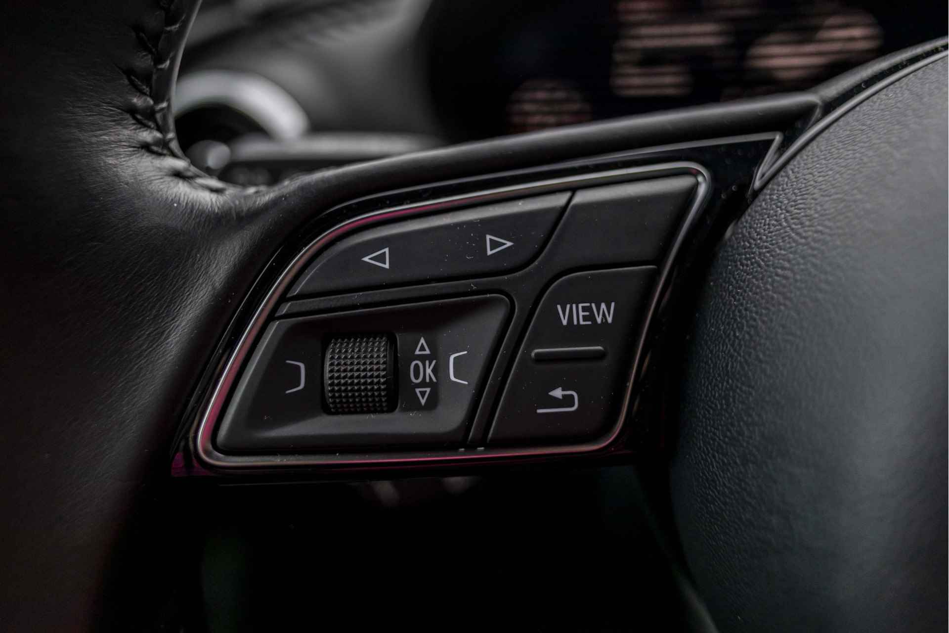 Audi A3 Sportback 1.0 TFSI S-Line | Automaat | Virtual | Trekhaak | LED | Keyless | Dodehoek - 35/42
