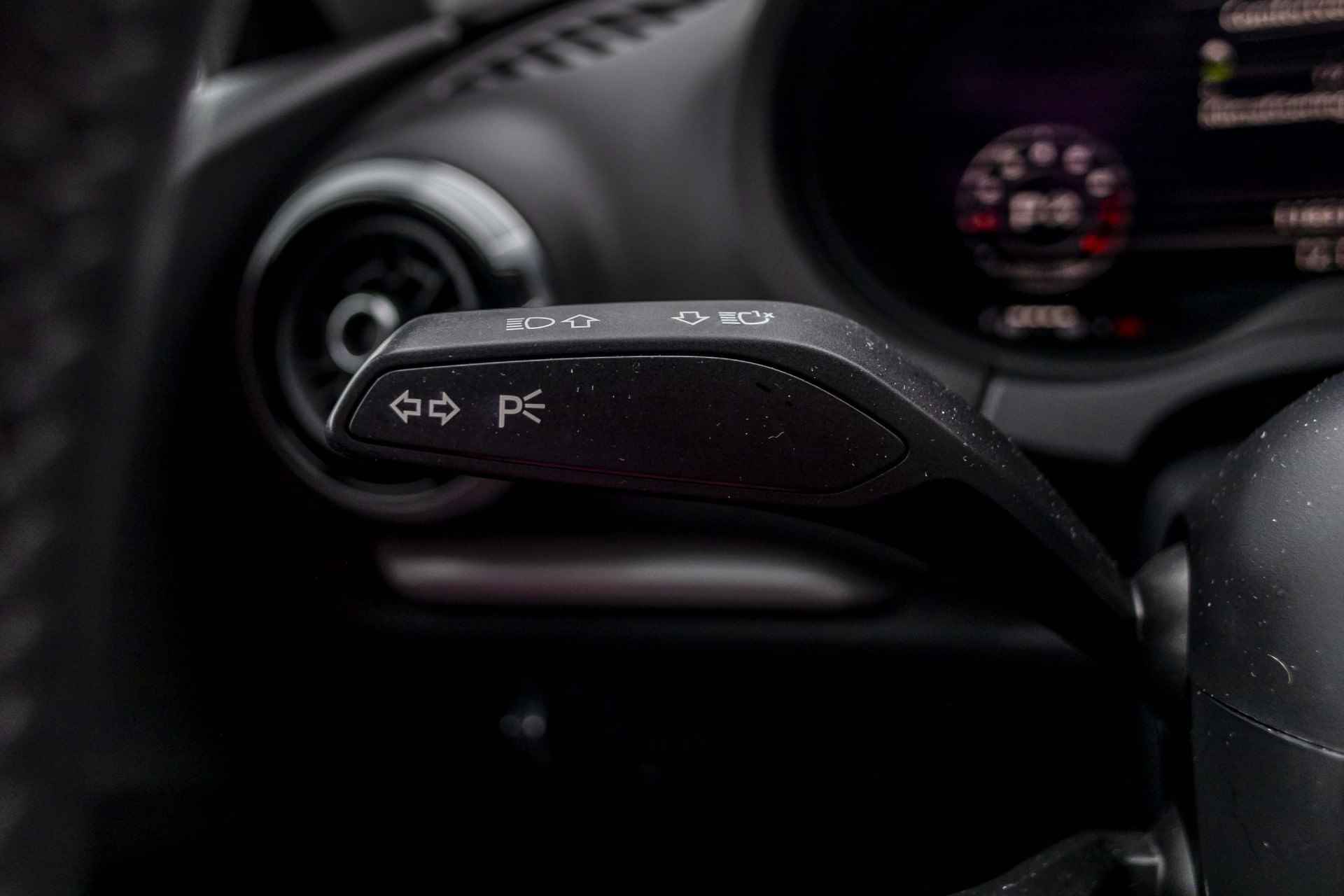 Audi A3 Sportback 1.0 TFSI S-Line | Automaat | Virtual | Trekhaak | LED | Keyless | Dodehoek - 37/42