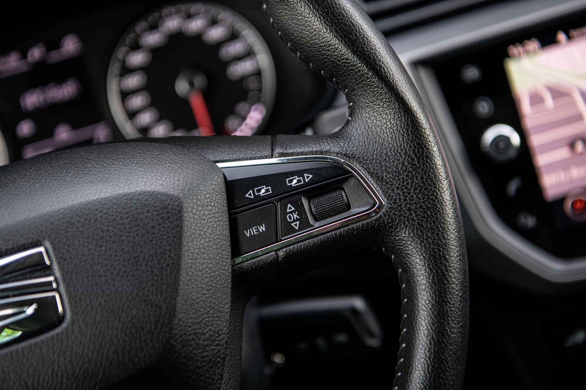 SEAT Ibiza 1.0 TSi 95 pk Flex | Camera | Navigatie | Parkeersensoren - 14/37