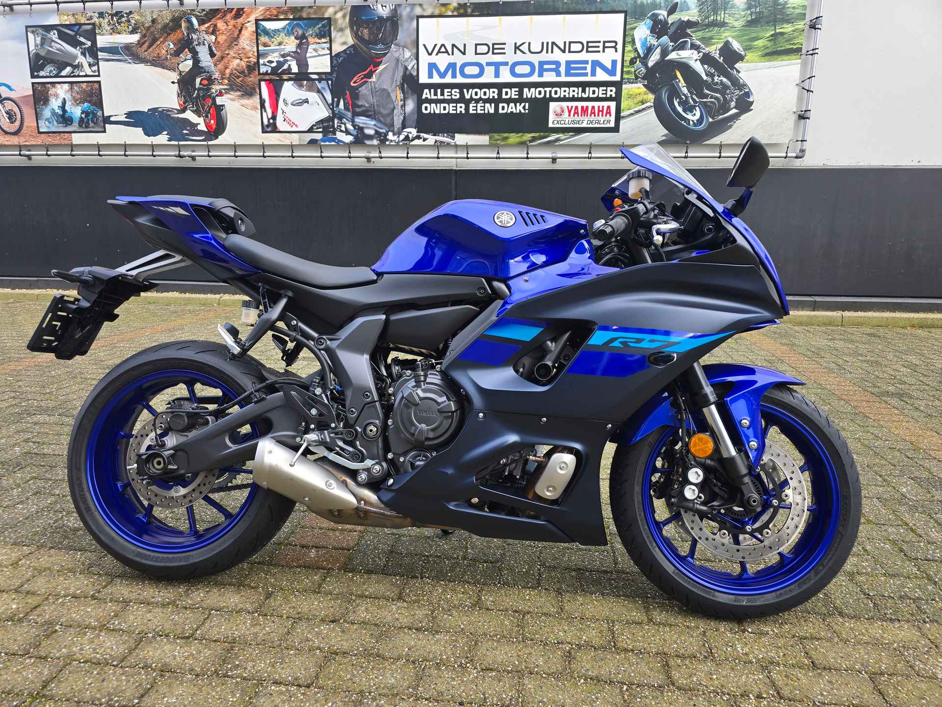 Yamaha YZF R7