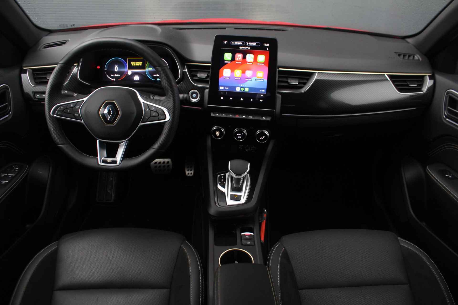 Renault Arkana 1.6 E-Tech hybrid E-Tech engineered 145pk | Automaat | BOSE | Stoelverwarming | Adaptive Cruise Control | Zwart dak | Achterklep spoiler - 12/42