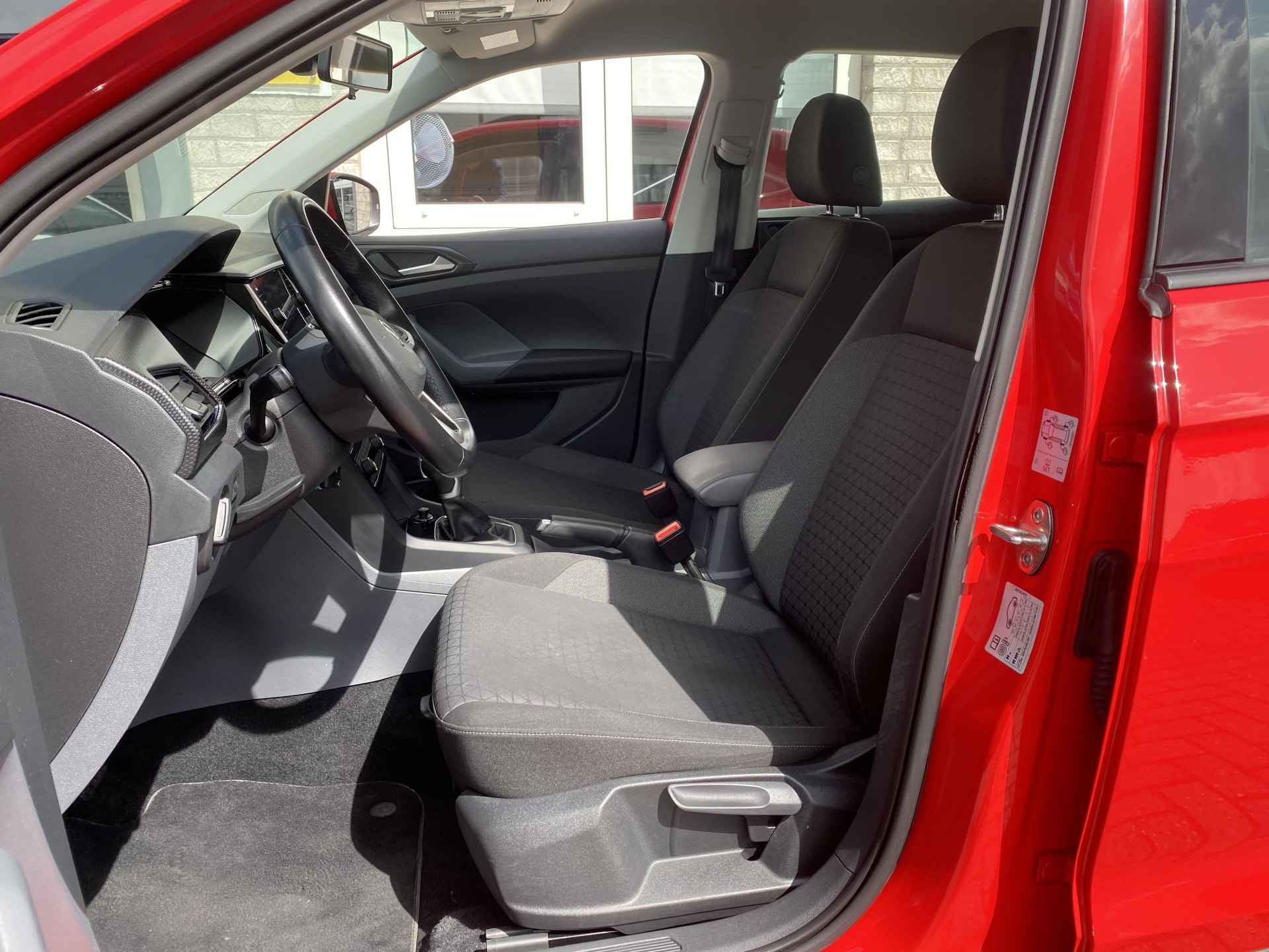 Volkswagen T-Cross 1.0 TSI Life / AUTOMAAT/ PARK. SENSOREN/ DODE HOEK/ ADAPT. CRUISE/ APP CONNECT/ NAVI/ CLIMA/ - 7/40