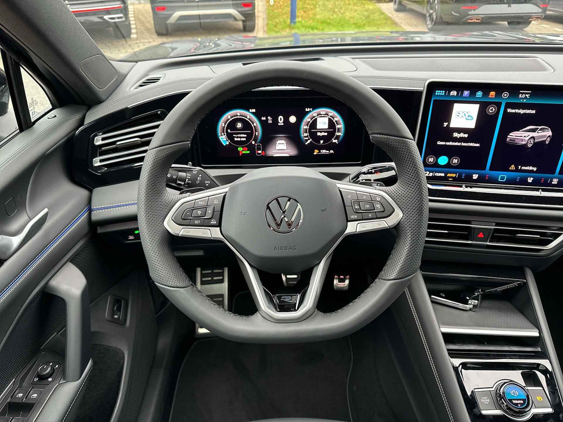 Volkswagen Tiguan 1.5 TSI 150 pk R-Line | Pano Dak | ERGO | Trekhaak | HUD | Mild Hybrid | Vol! | - 12/32