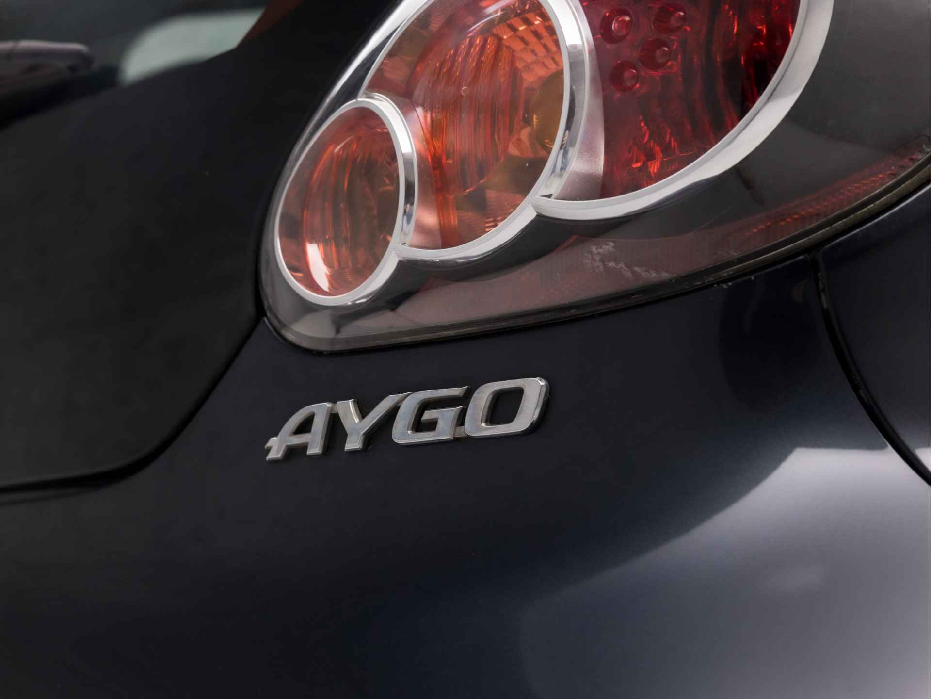 Toyota Aygo 1.0 VVT-i Comfort Sport (AIRCO, 5 DEURS, ELEK RAMEN, SPORTSTOELEN, NIEUWE APK, NIEUWSTAAT) - 21/32