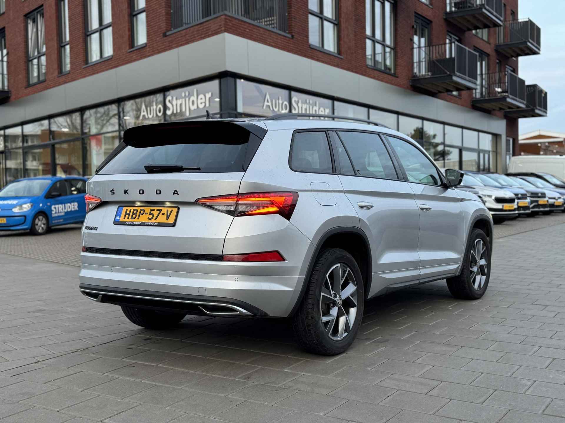 Skoda Kodiaq 1.5 TSI Sportline Business 7p. 150pk automaat | Black optiek | 19LM | Alcantara - 3/17