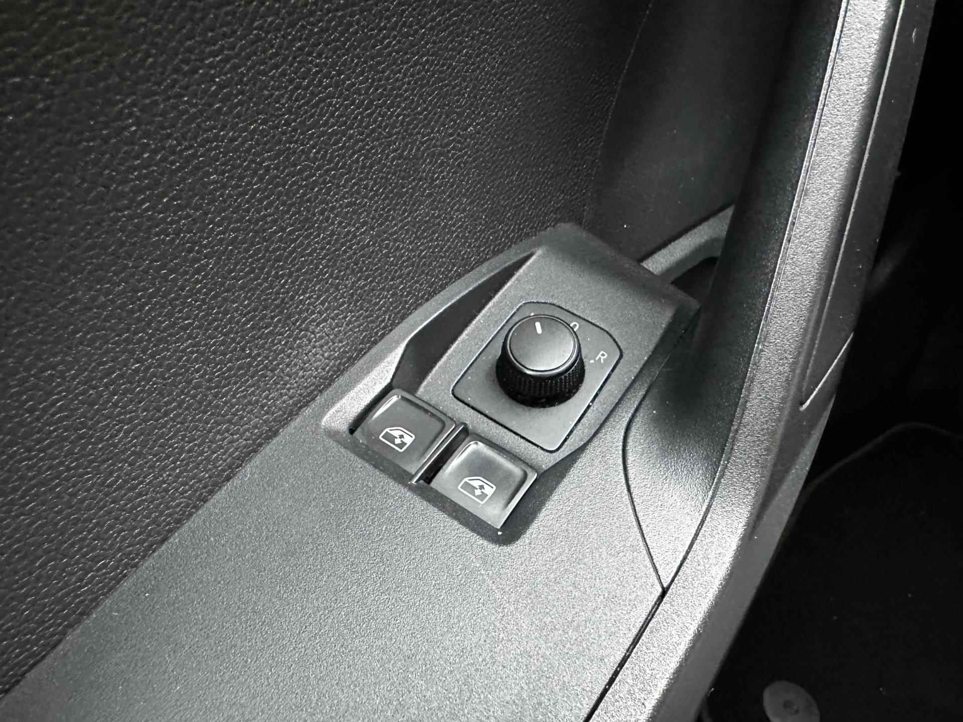 SEAT Ibiza 1.0 TSI Style Business Intense|Orig. NL|Nieuw model|Navi|Camera - 14/23