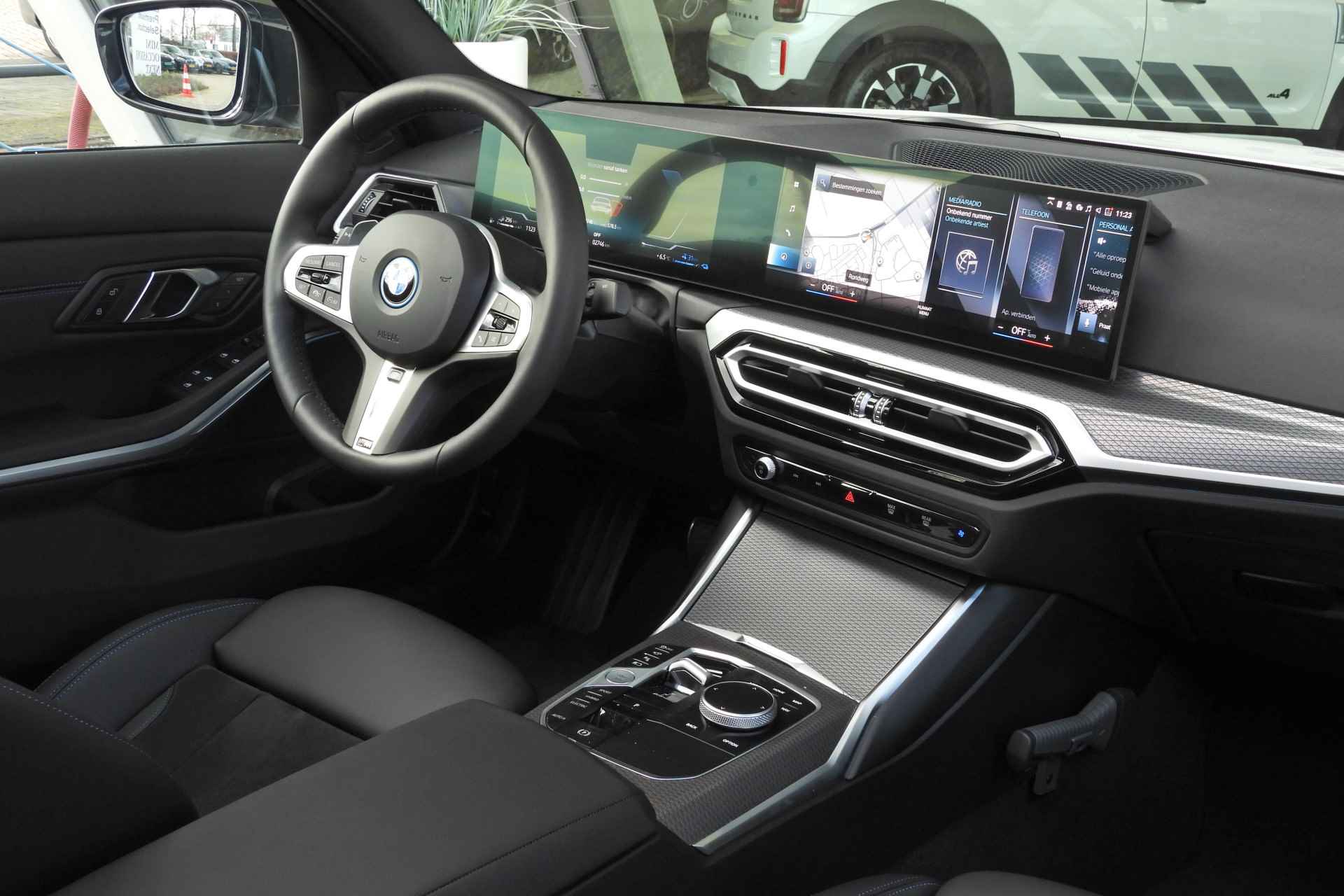 BMW 3-serie 320e High Executive M Sport Automaat / Schuif-kanteldak / Sportstoelen / Adaptieve LED / Adaptief M Onderstel / Active Cruise Control / Parking Assistant Plus - 12/40
