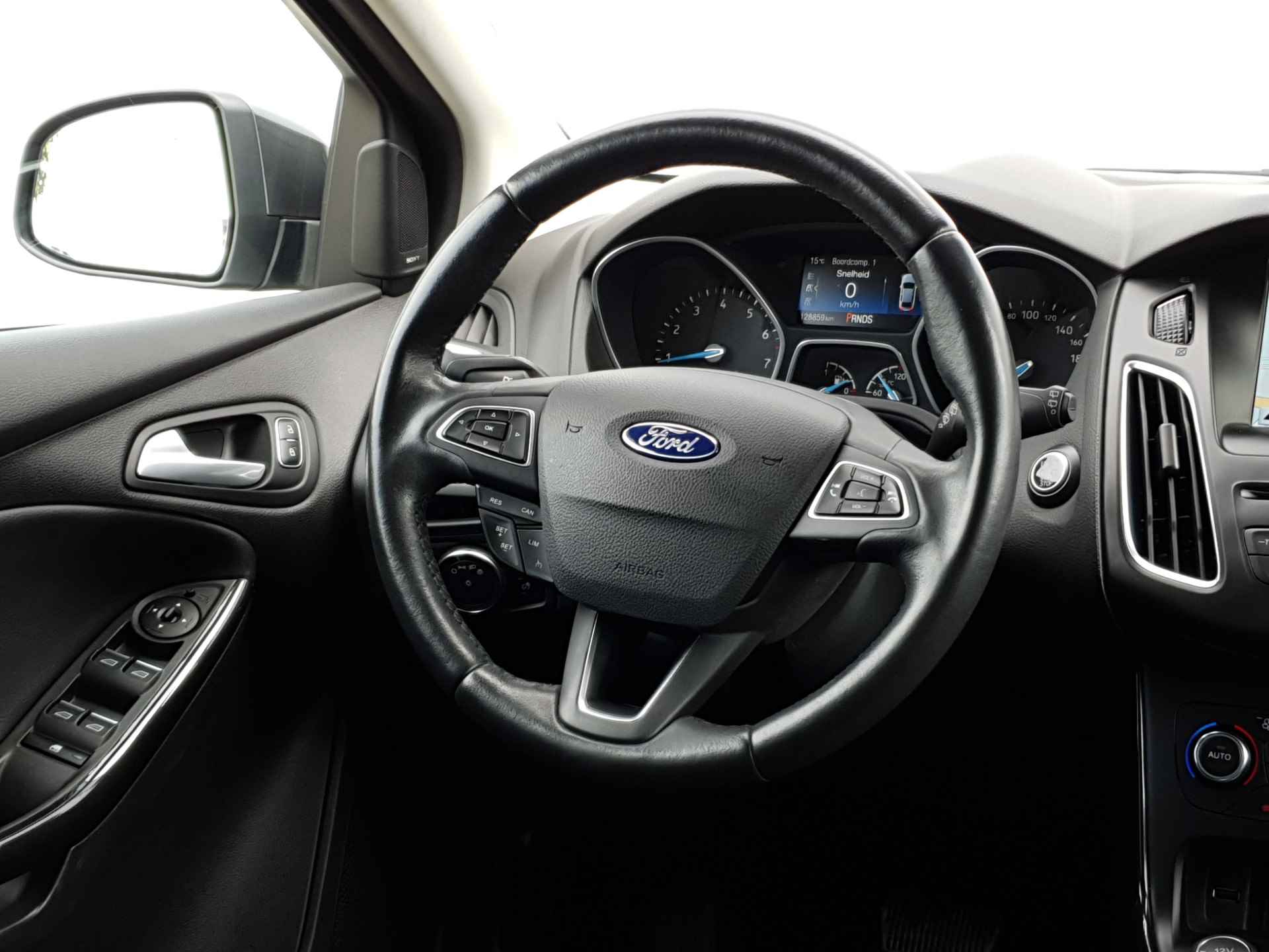 Ford Focus Wagon 1.0 Titanium 125 PK | Automaat! | Stoelverwarming | Navigatie | Cruise Control - 12/37