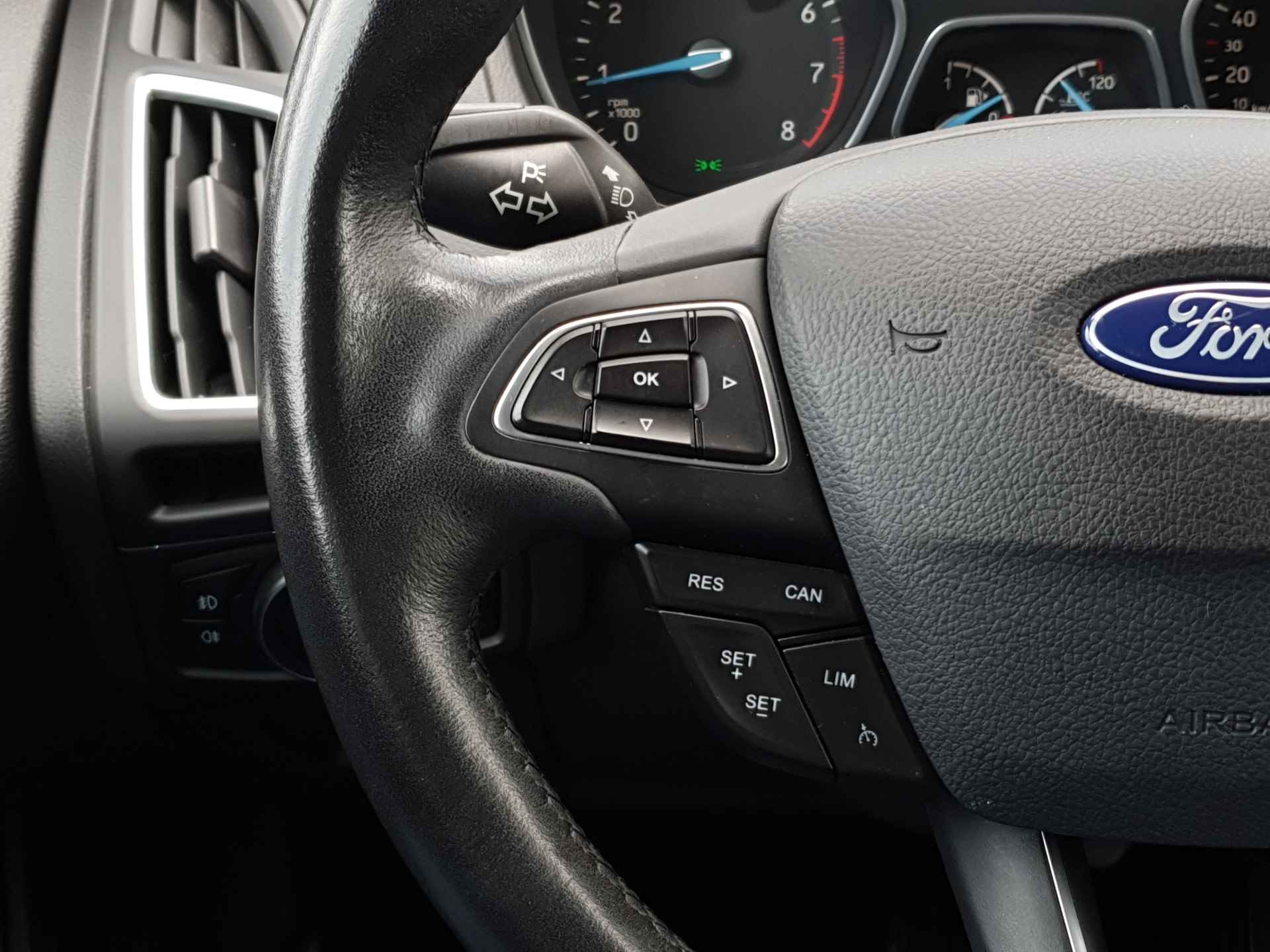 Ford Focus Wagon 1.0 Titanium 125 PK | Automaat! | Stoelverwarming | Navigatie | Cruise Control - 13/37