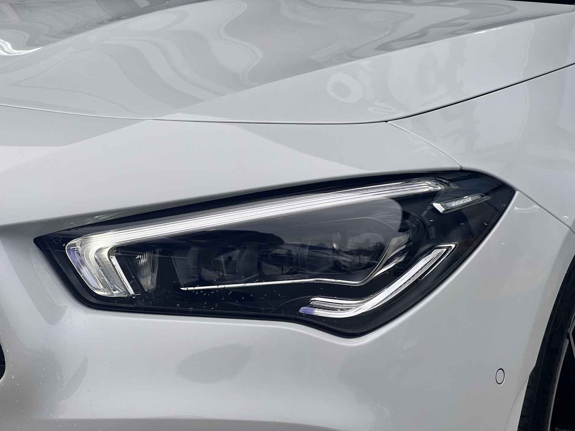 Mercedes-Benz CLA 200 Shooting Brake AMG-Line | Rij-assistentie |  360 Camera | Multibeam LED | Keyless-entry |Sfeerverlichting | Nightpakket | - 13/44