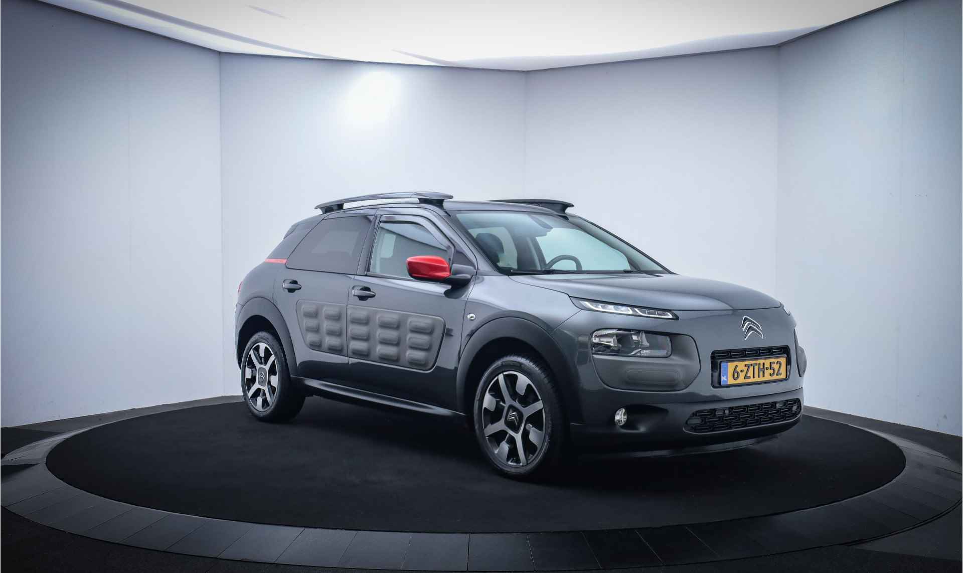 Citroën C4 Cactus 1.2 PureTech Shine 110PK CAMERA/NAVI/TREKHAAK/CRUISE/CLIMA/LMV 17'' - 3/26